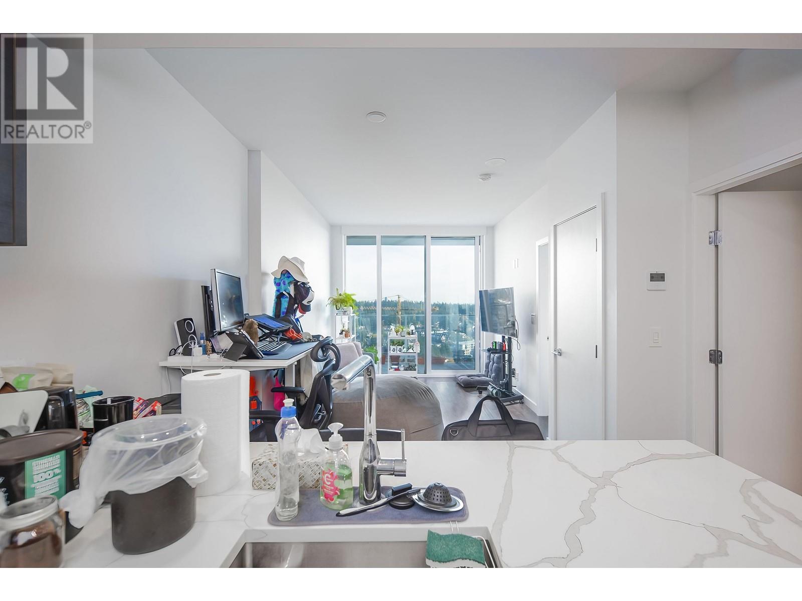 2608 567 Clarke Road, Coquitlam, British Columbia  V3J 0K7 - Photo 12 - R2830043