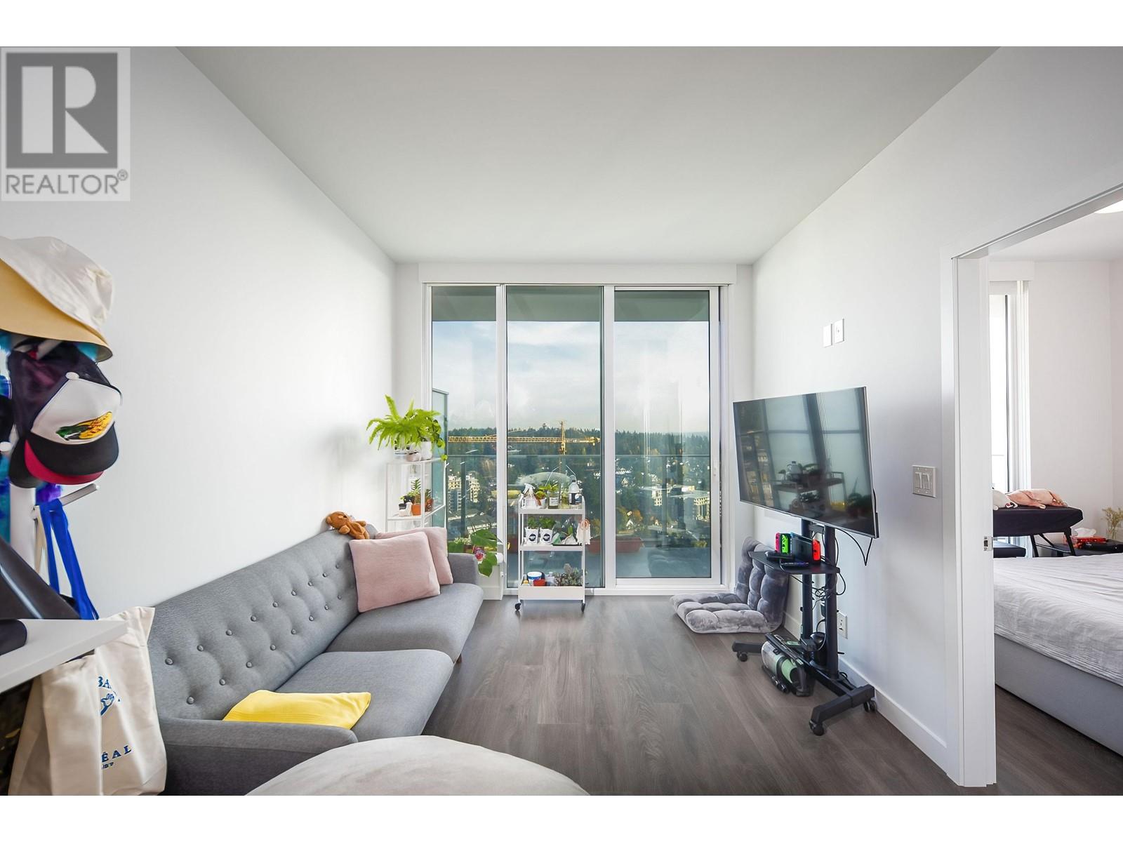 2608 567 Clarke Road, Coquitlam, British Columbia  V3J 0K7 - Photo 10 - R2830043