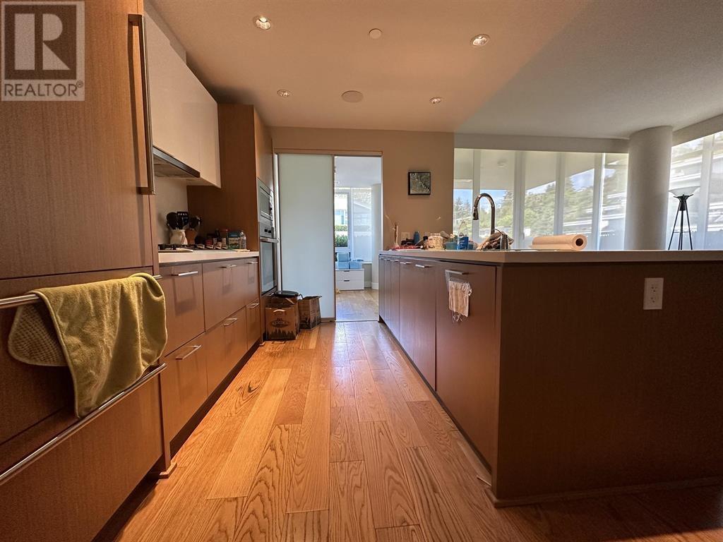 603 866 Arthur Erickson Place, West Vancouver, British Columbia  V7T 0B2 - Photo 2 - R2829982