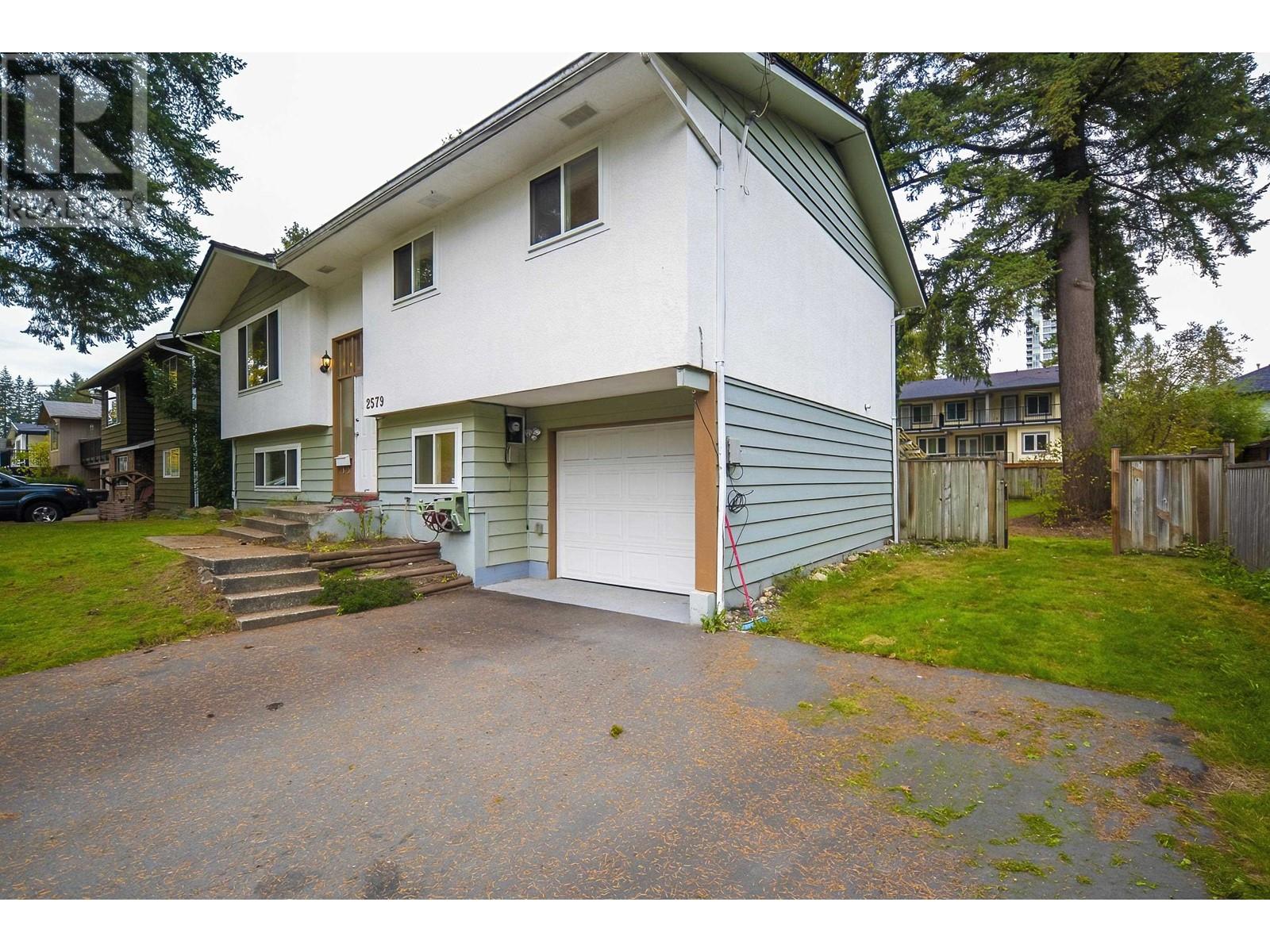 2579 Patricia Avenue, Port Coquitlam, British Columbia  V3B 2H5 - Photo 5 - R2830038
