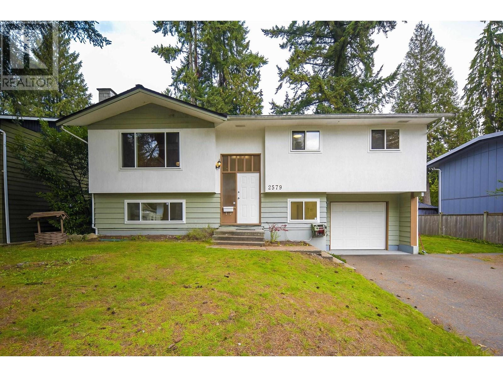 2579 Patricia Avenue, Port Coquitlam, British Columbia  V3B 2H5 - Photo 4 - R2830038