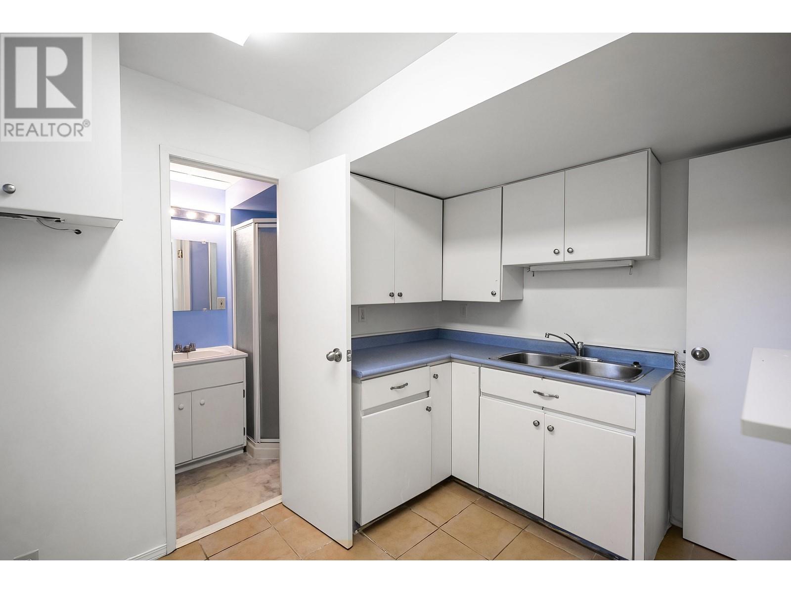 2579 Patricia Avenue, Port Coquitlam, British Columbia  V3B 2H5 - Photo 37 - R2830038