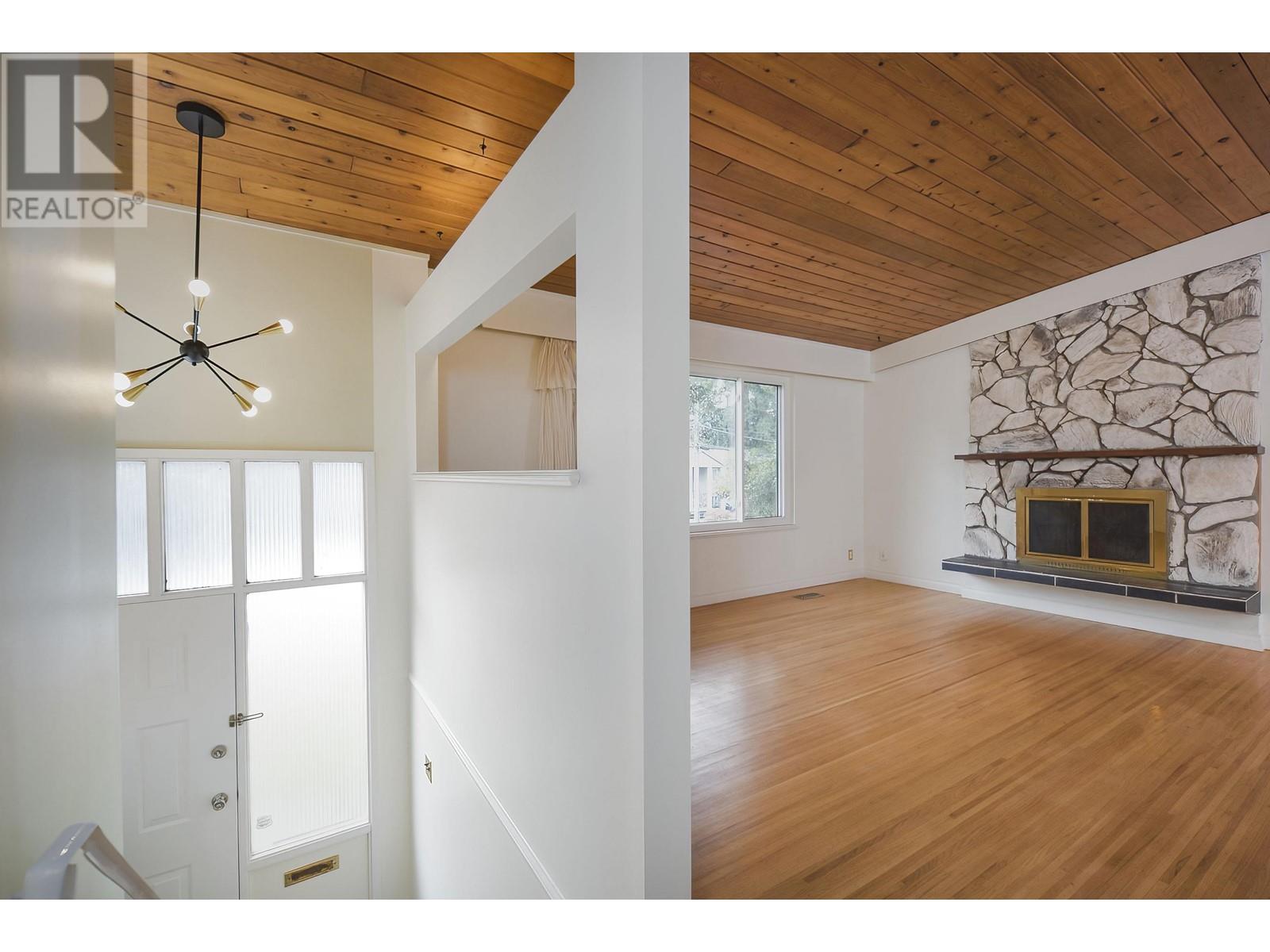 2579 Patricia Avenue, Port Coquitlam, British Columbia  V3B 2H5 - Photo 19 - R2830038