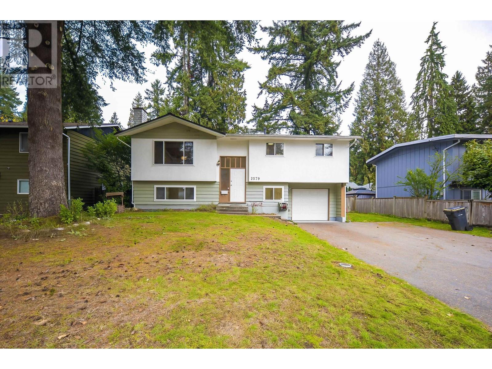 2579 Patricia Avenue, Port Coquitlam, British Columbia  V3B 2H5 - Photo 1 - R2830038