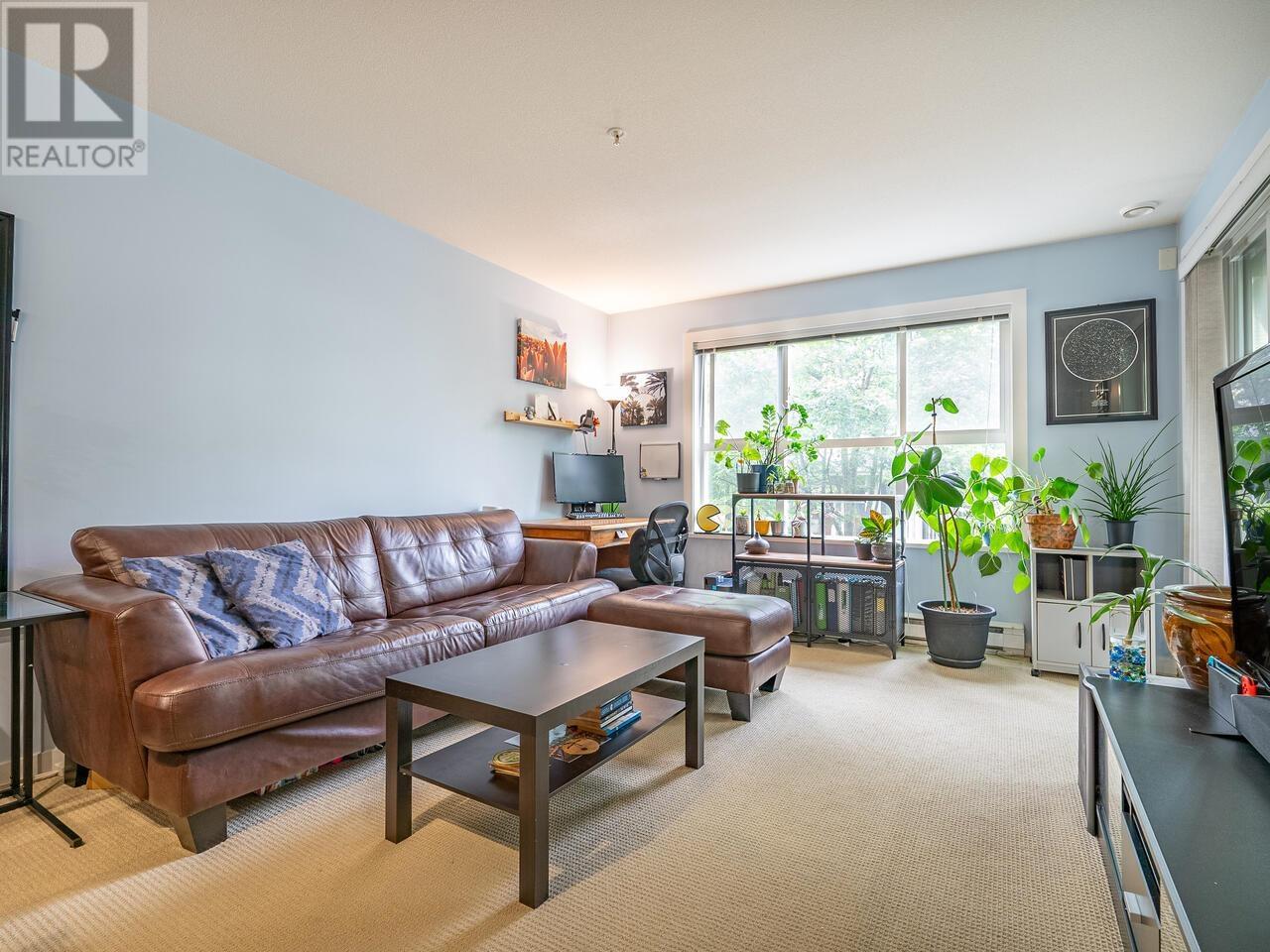 205 5665 Irmin Street, Burnaby, British Columbia  V5J 0C4 - Photo 1 - R2830061