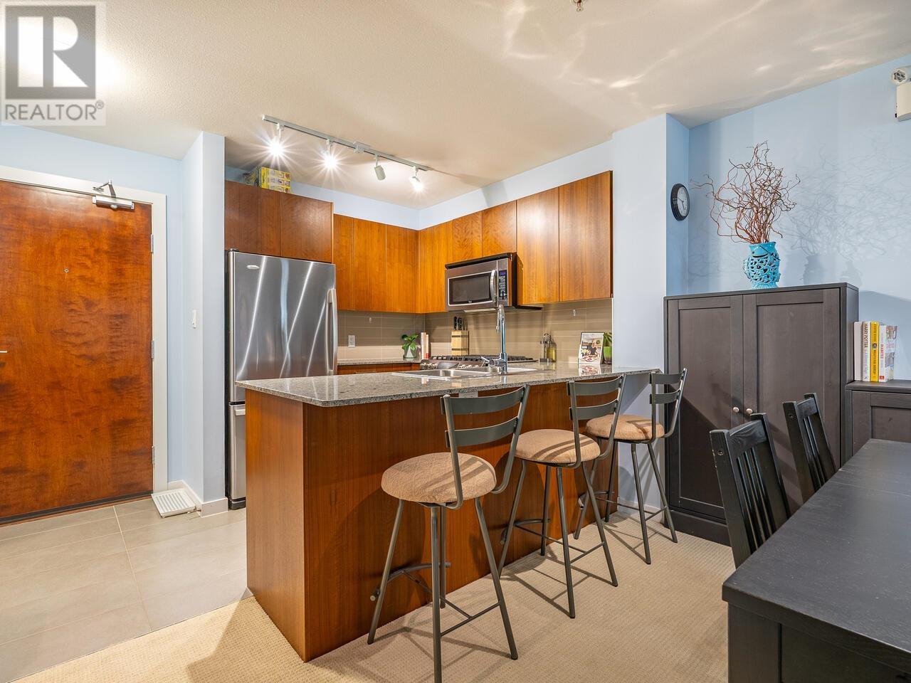 205 5665 Irmin Street, Burnaby, British Columbia  V5J 0C4 - Photo 6 - R2830061