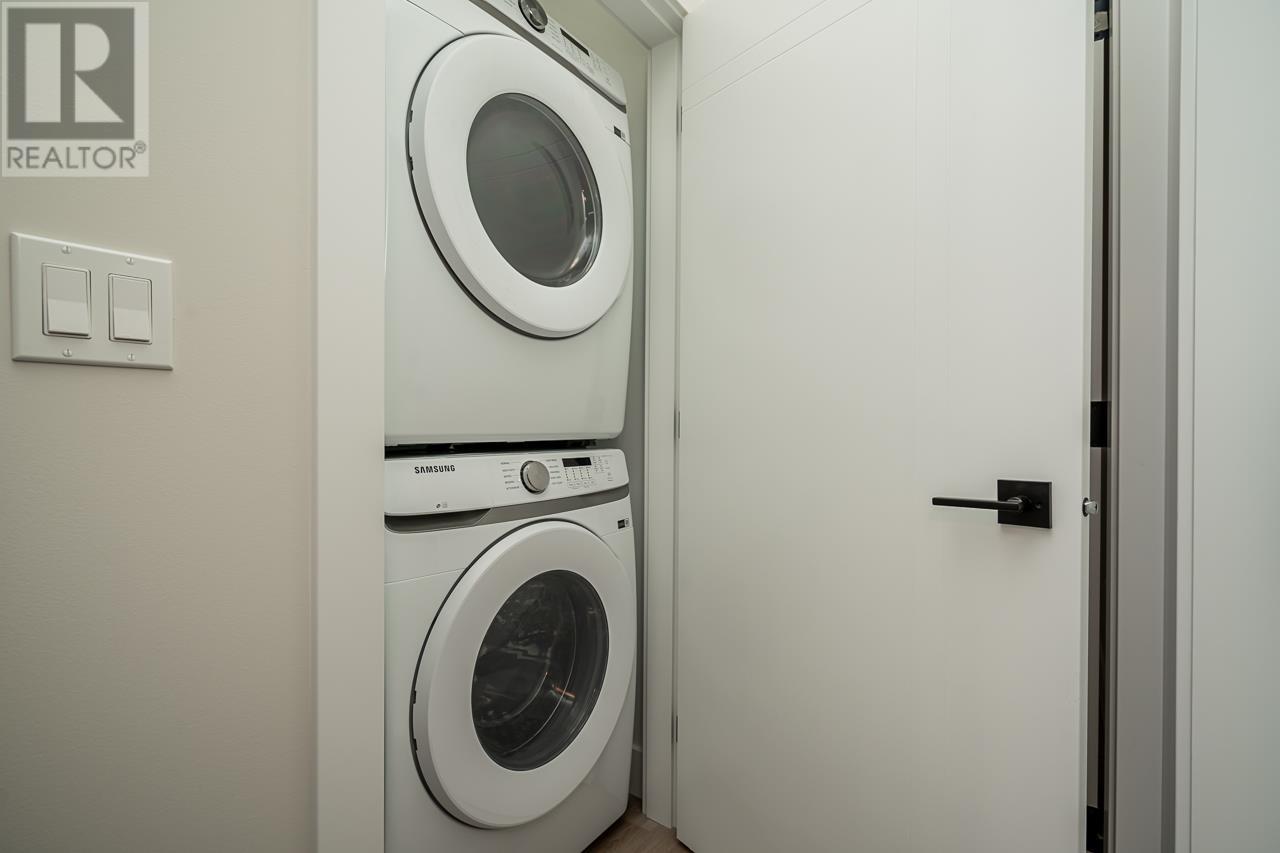 8277 14th Avenue, Burnaby, British Columbia  V3N 2C1 - Photo 33 - R2828917