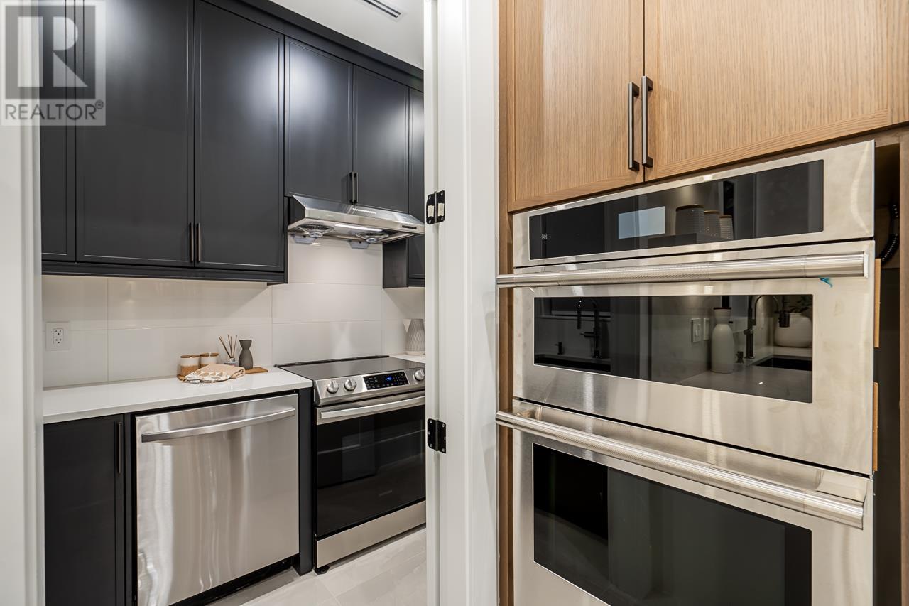 8277 14th Avenue, Burnaby, British Columbia  V3N 2C1 - Photo 13 - R2828917