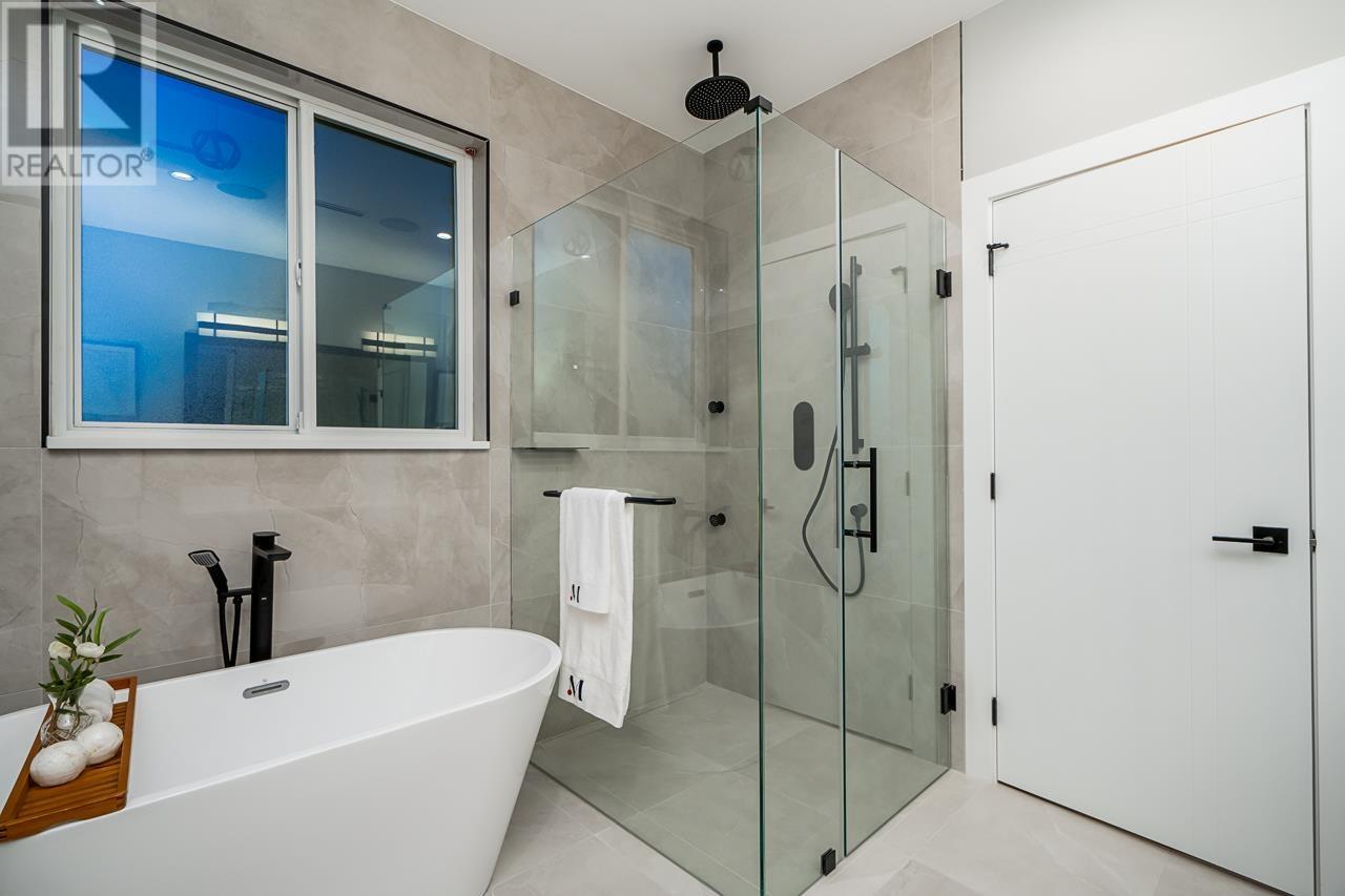 8277 14th Avenue, Burnaby, British Columbia  V3N 2C1 - Photo 23 - R2828917