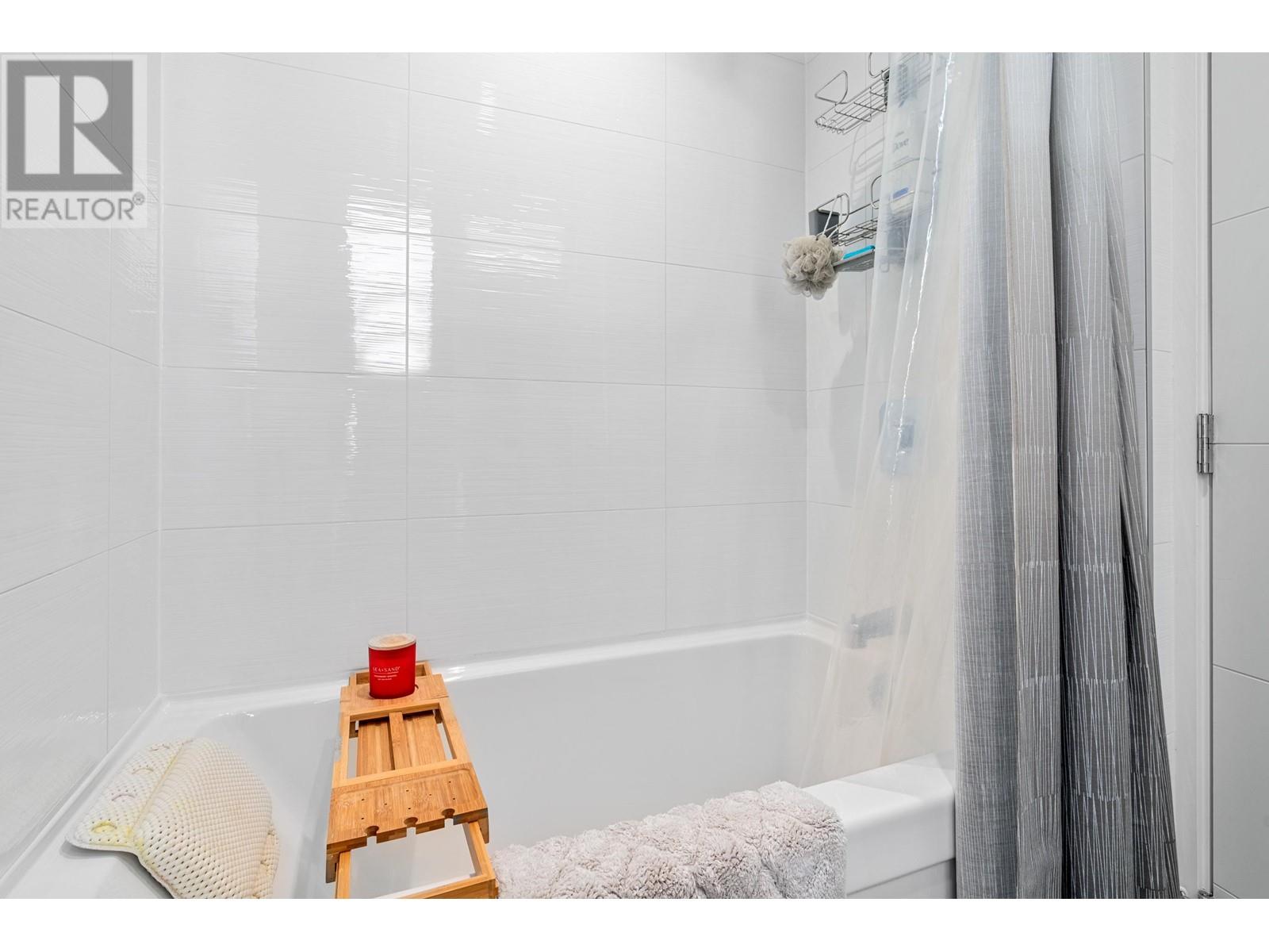 511 707 Como Lake Avenue, Coquitlam, British Columbia  V3J 0J5 - Photo 27 - R2830064