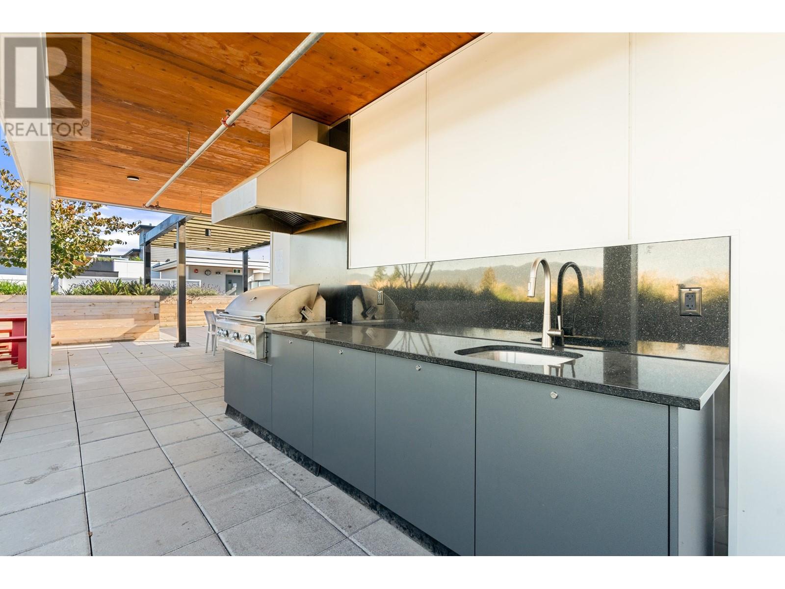 511 707 Como Lake Avenue, Coquitlam, British Columbia  V3J 0J5 - Photo 32 - R2830064