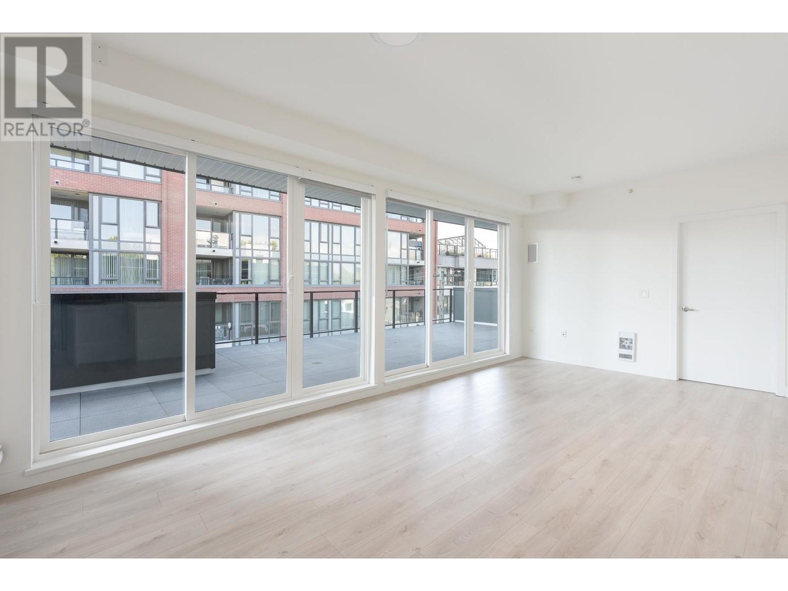 404 2688 Duke Street, Vancouver, British Columbia  V5R 4S9 - Photo 6 - R2814318