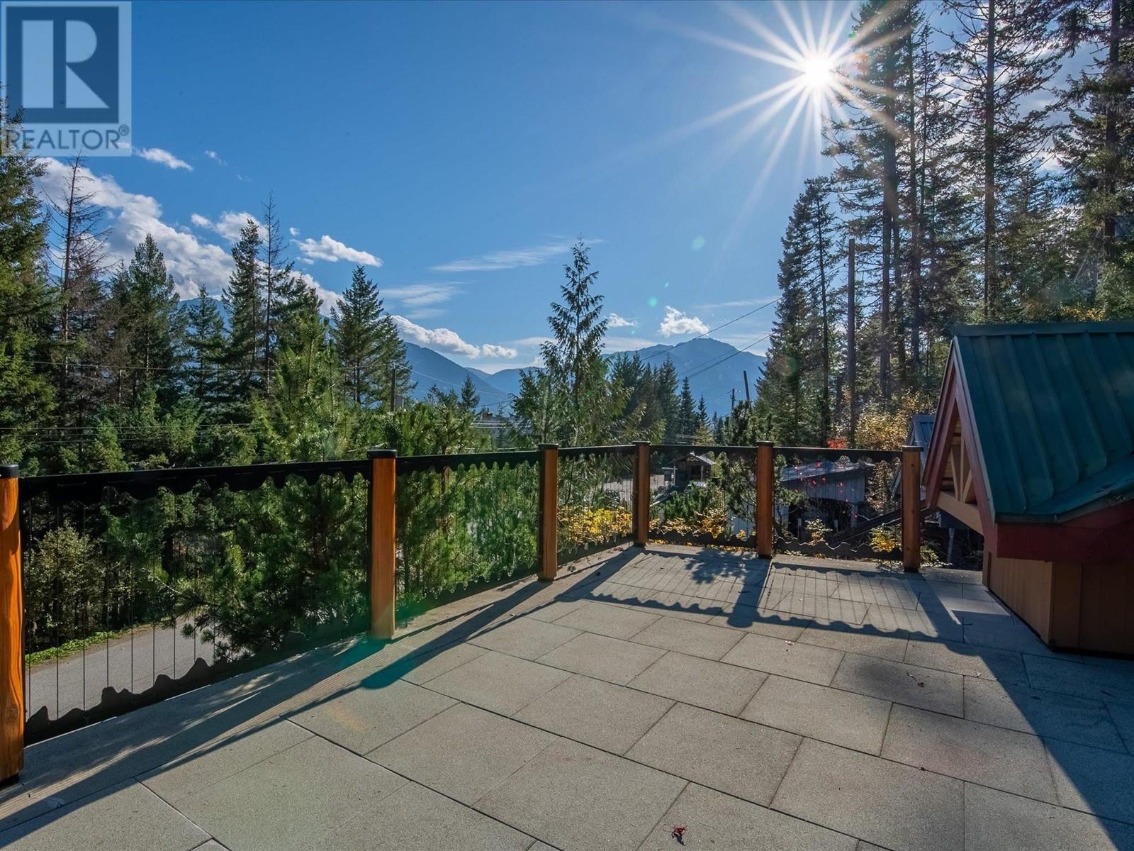 8404 Mountainview Drive, Whistler, British Columbia  V8E 0G3 - Photo 27 - R2828497