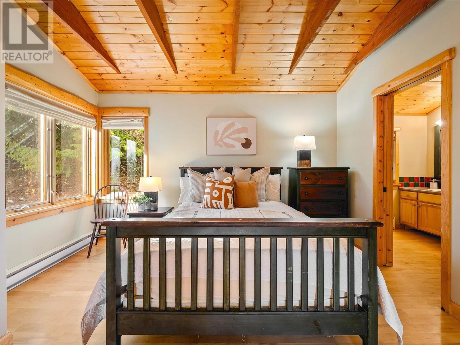 8404 Mountainview Drive, Whistler, British Columbia  V8E 0G3 - Photo 23 - R2828497
