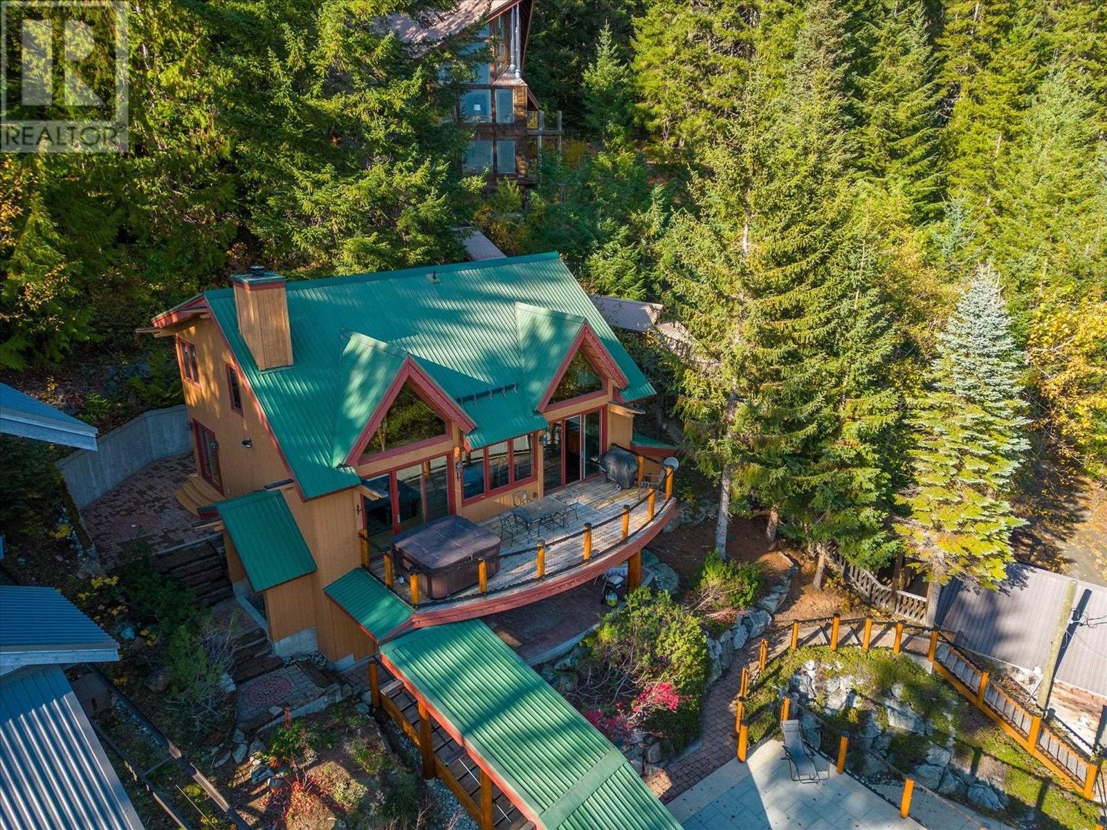 8404 Mountainview Drive, Whistler, British Columbia  V8E 0G3 - Photo 29 - R2828497