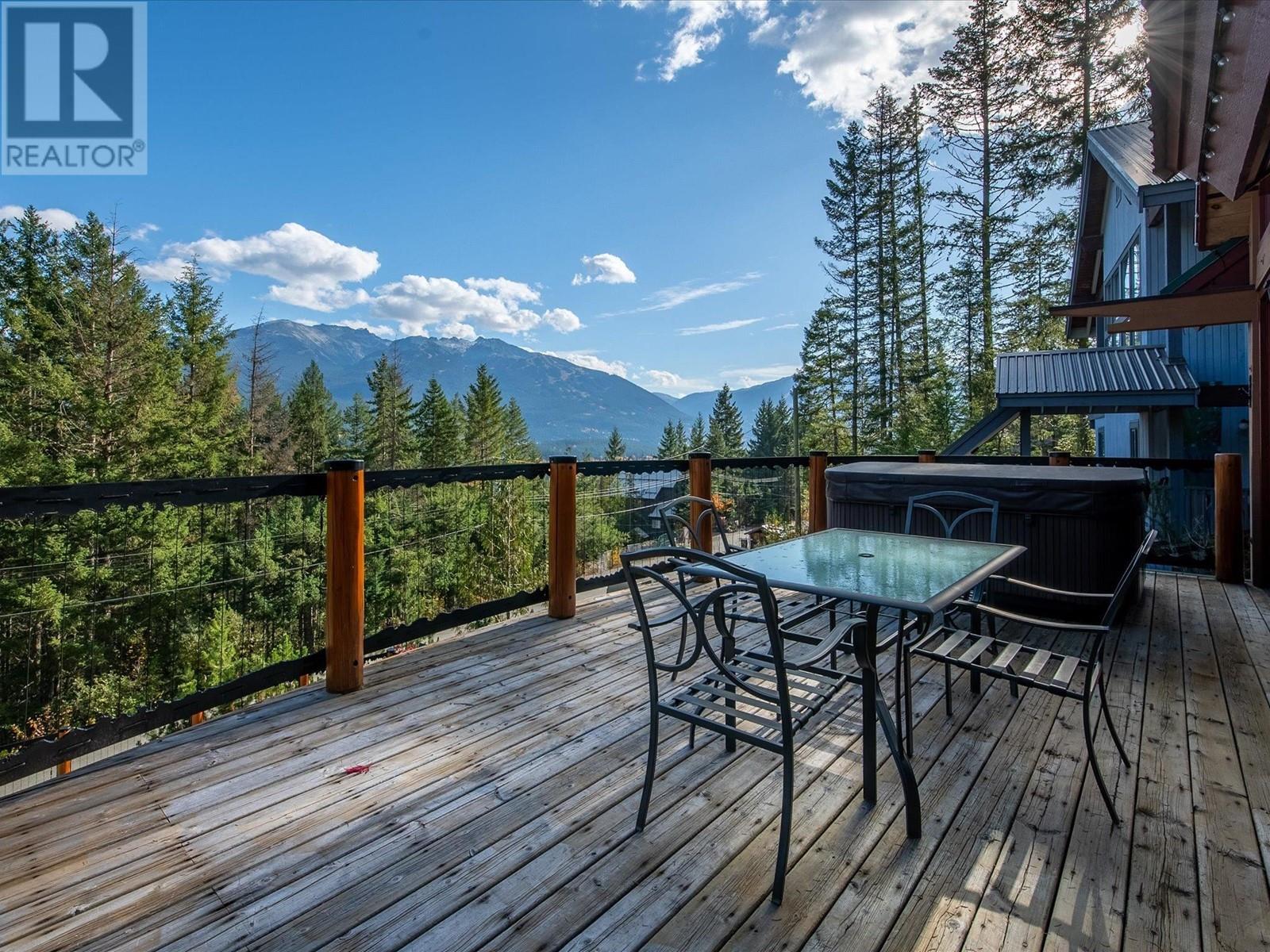 8404 Mountainview Drive, Whistler, British Columbia  V8E 0G3 - Photo 11 - R2828497