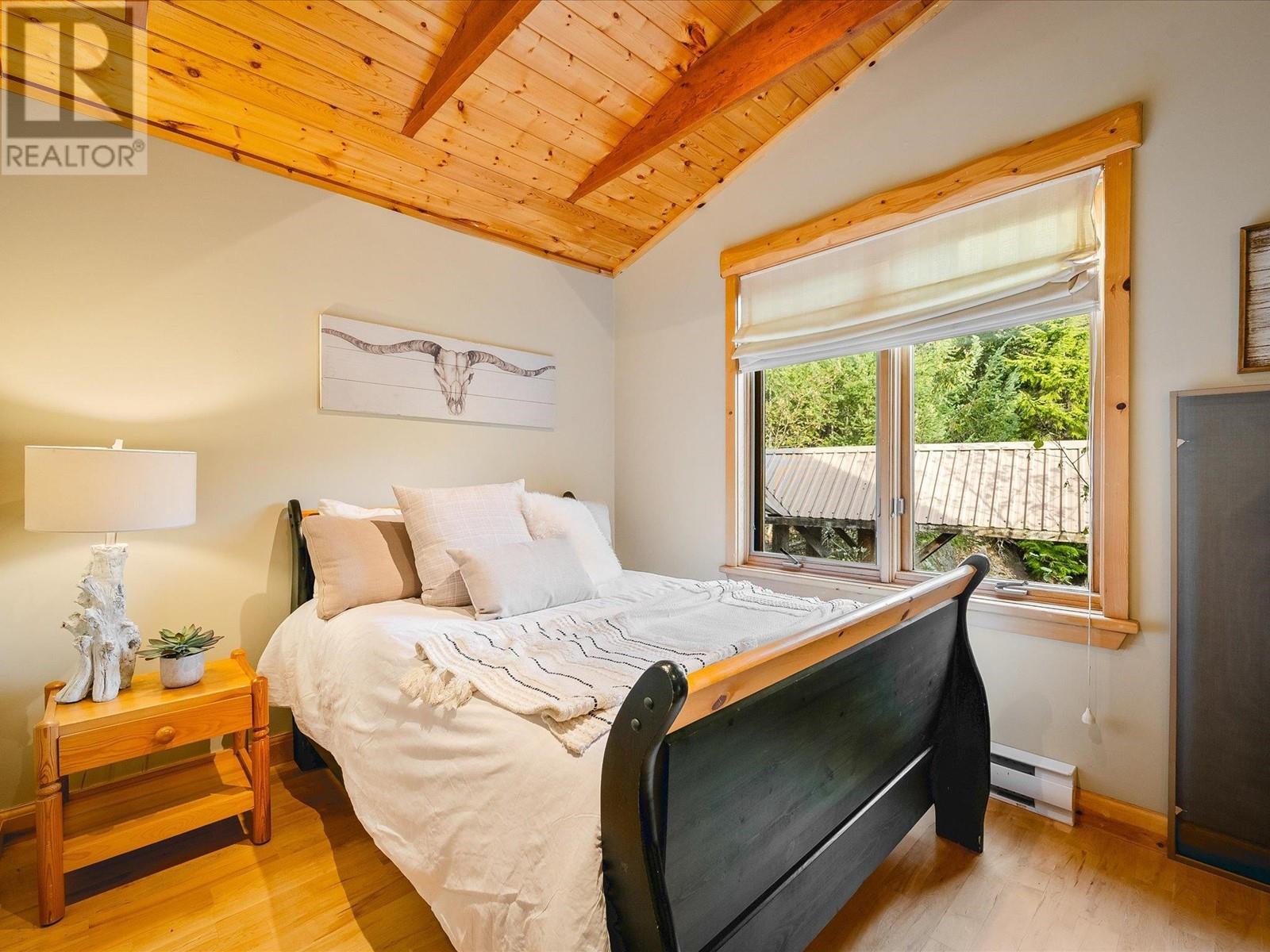 8404 Mountainview Drive, Whistler, British Columbia  V8E 0G3 - Photo 25 - R2828497