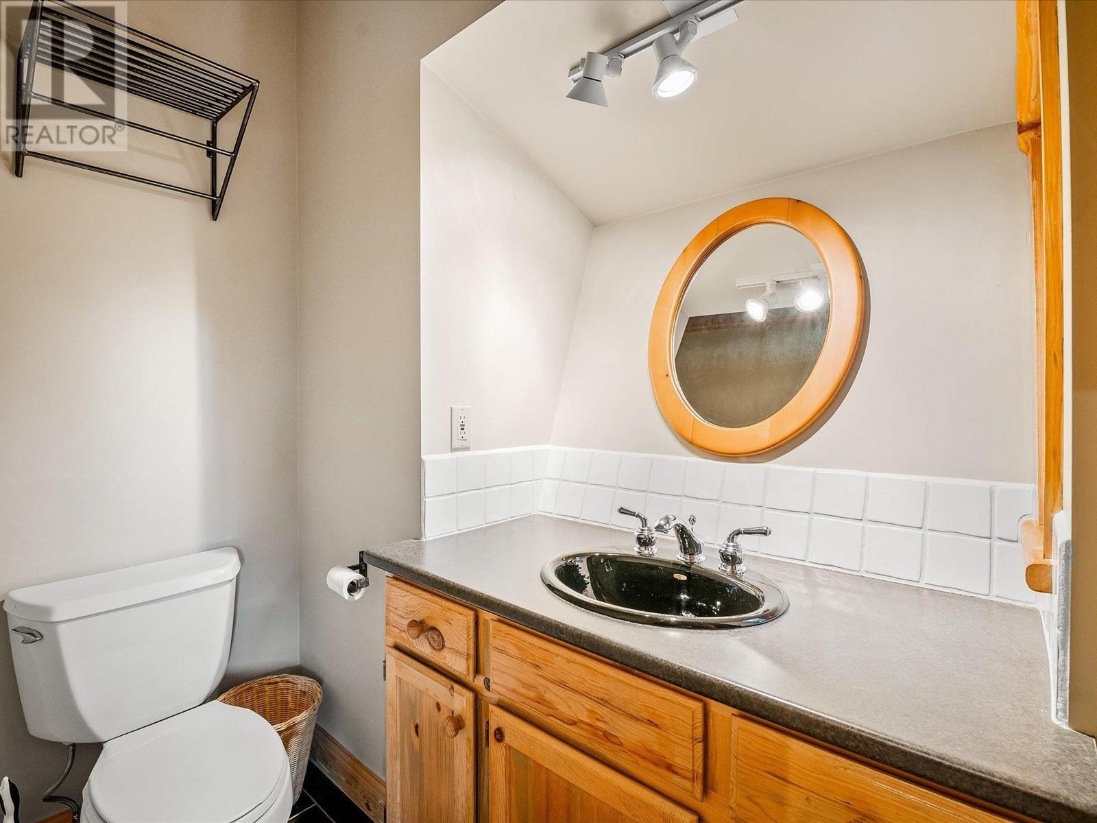 8404 Mountainview Drive, Whistler, British Columbia  V8E 0G3 - Photo 21 - R2828497