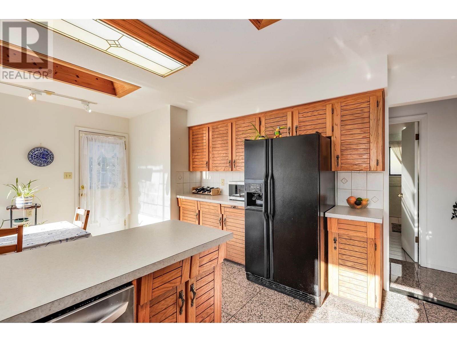 9 Darney Bay, Port Moody, British Columbia  V3H 3T9 - Photo 12 - R2829820