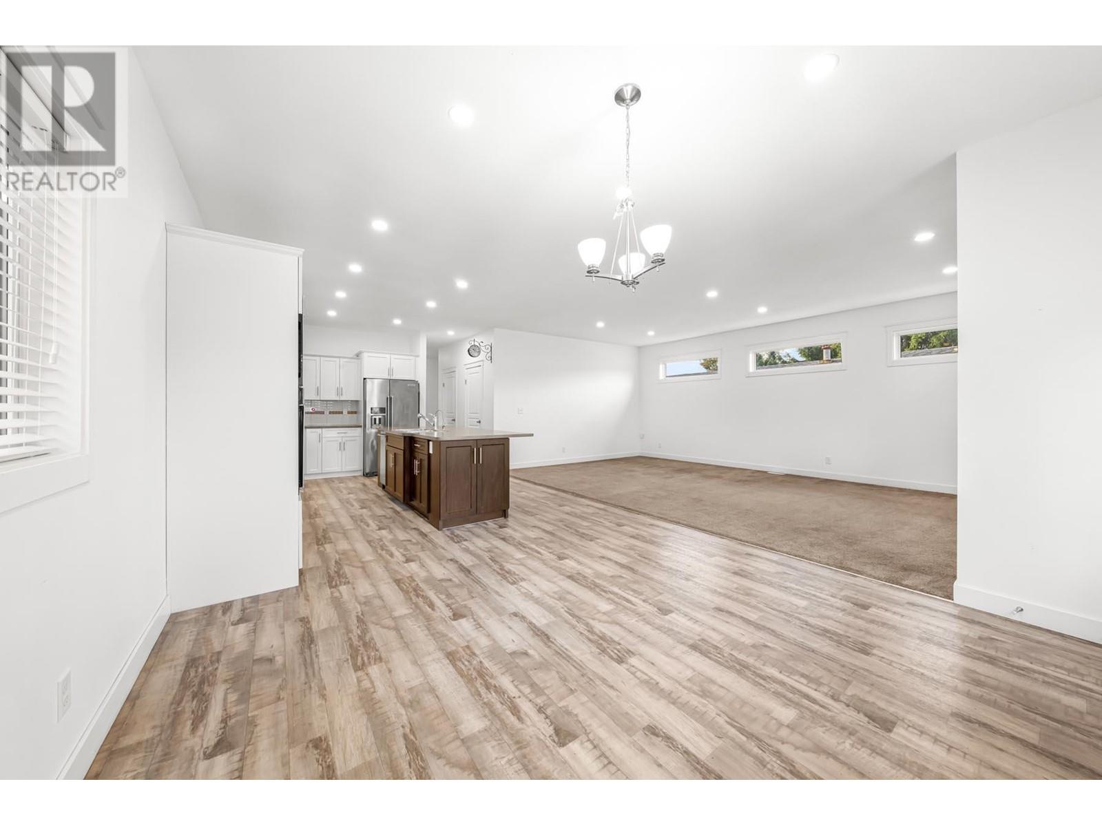 132 145 King Edward Street, Coquitlam, British Columbia  V3K 6M2 - Photo 8 - R2829369