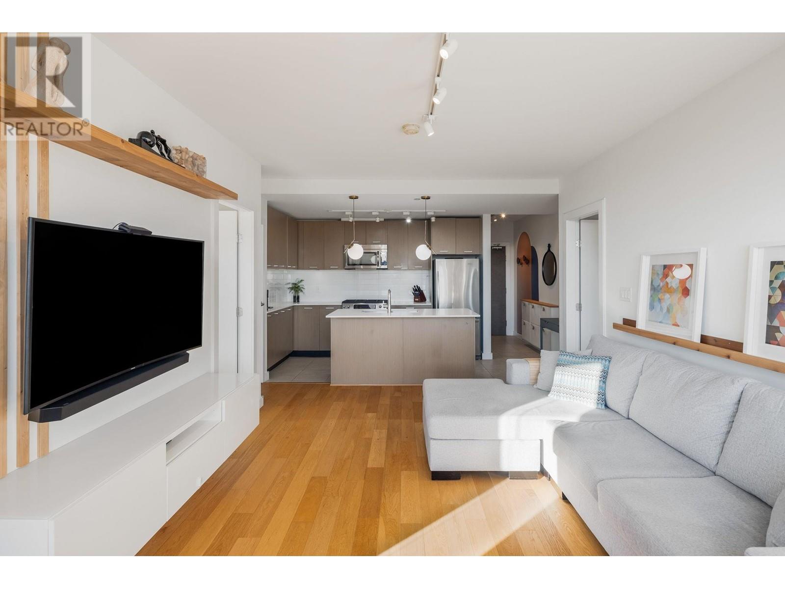 211 1182 W 16th Street, North Vancouver, British Columbia  V7P 0B3 - Photo 4 - R2829064