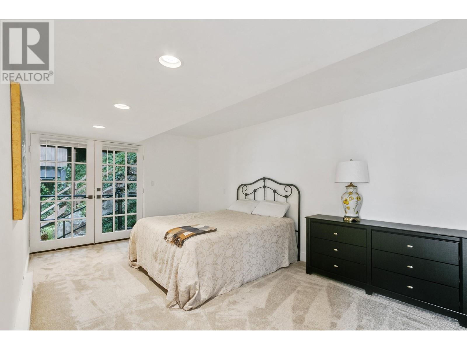 260 Kelvin Grove Way, Lions Bay, British Columbia  V0N 2E0 - Photo 25 - R2807946