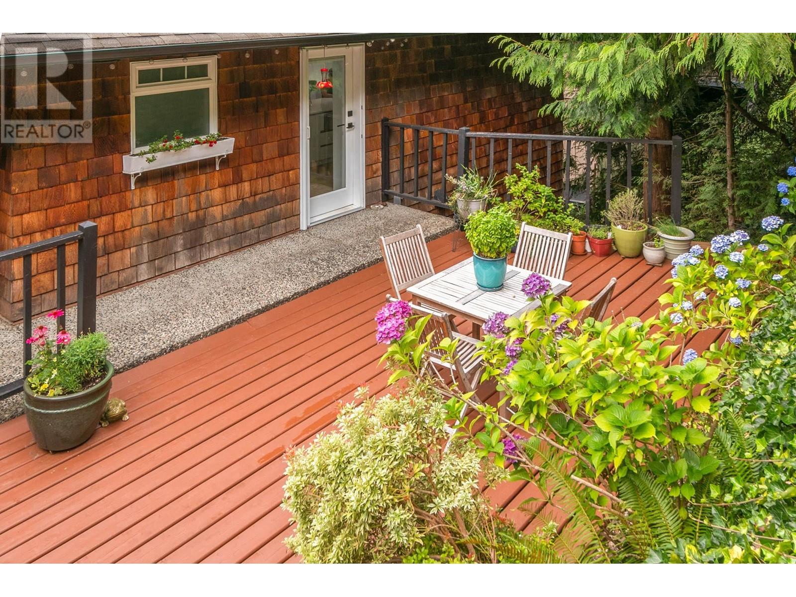 260 Kelvin Grove Way, Lions Bay, British Columbia  V0N 2E0 - Photo 37 - R2807946