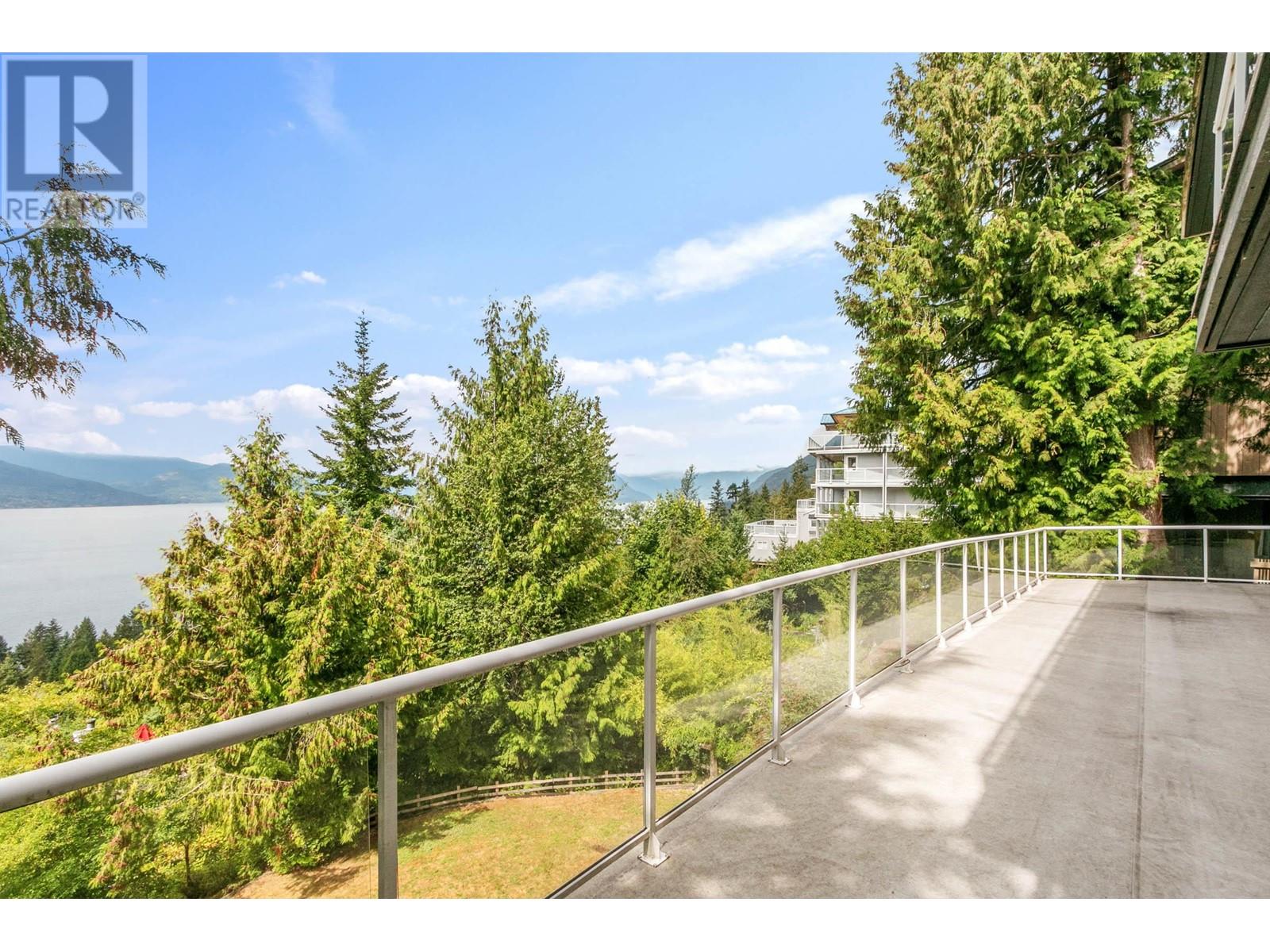 260 Kelvin Grove Way, Lions Bay, British Columbia  V0N 2E0 - Photo 30 - R2807946
