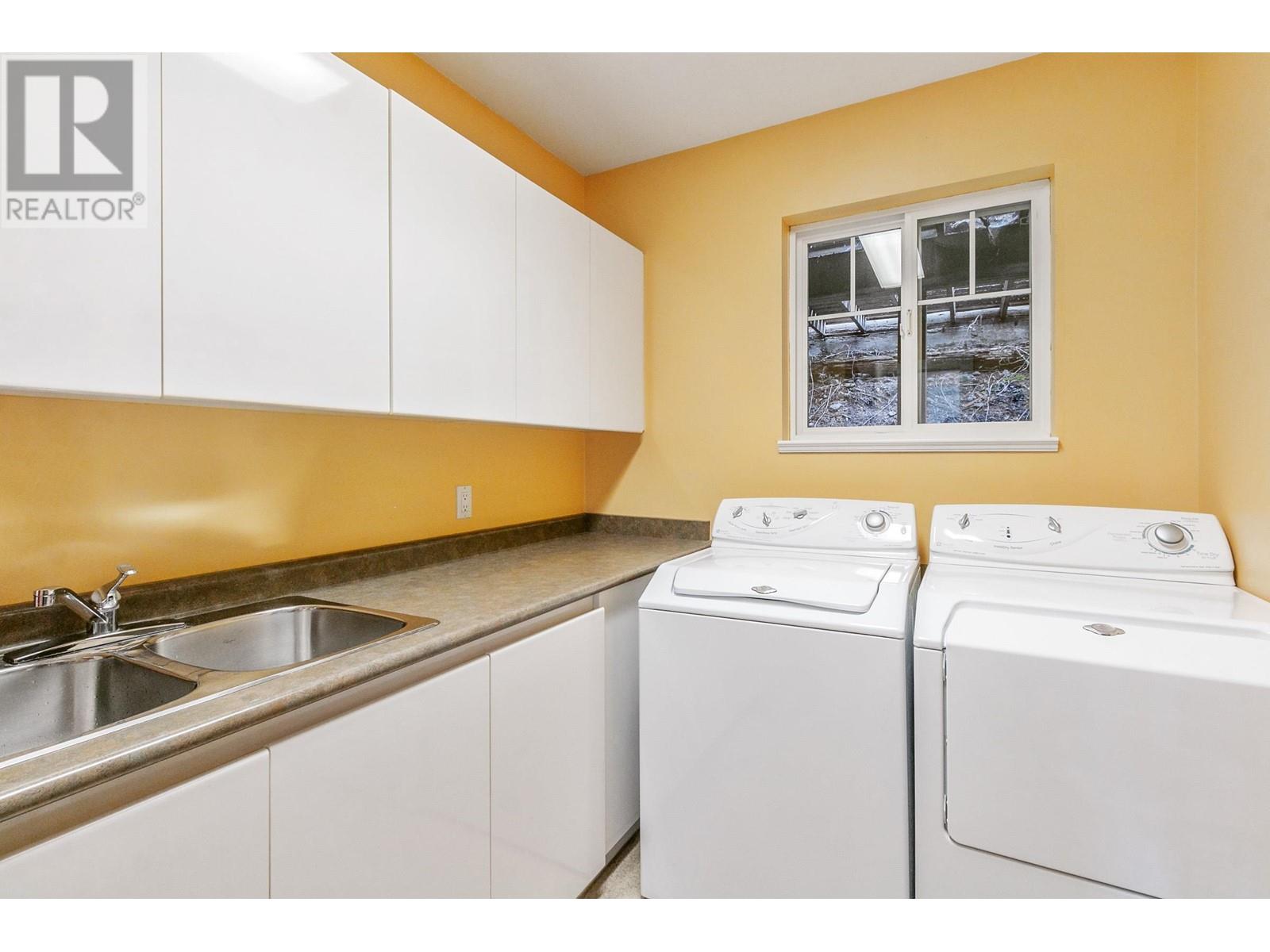 260 Kelvin Grove Way, Lions Bay, British Columbia  V0N 2E0 - Photo 18 - R2807946