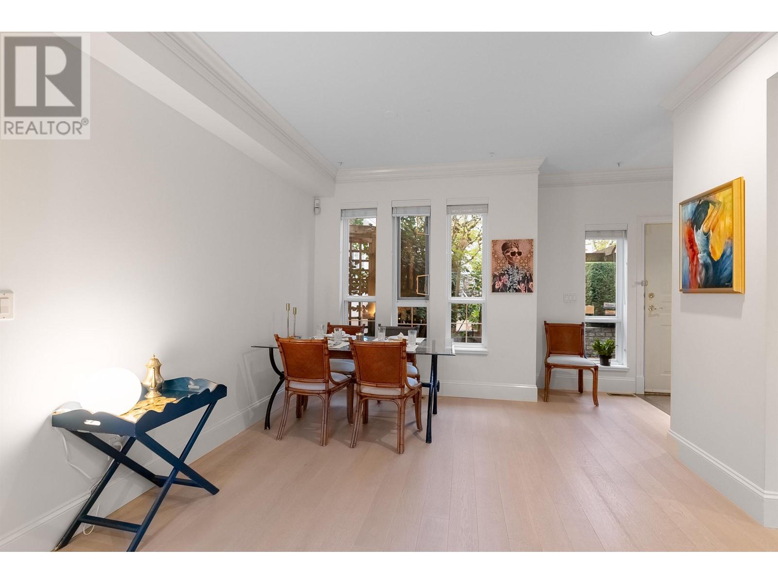 6 251 E 11th Street, North Vancouver, British Columbia  V7L 2G8 - Photo 5 - R2828019
