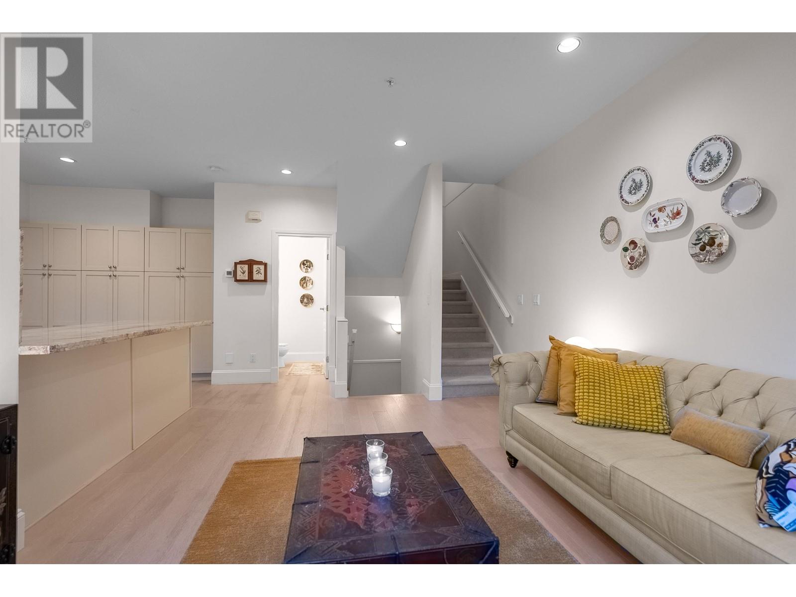 6 251 E 11th Street, North Vancouver, British Columbia  V7L 2G8 - Photo 13 - R2828019