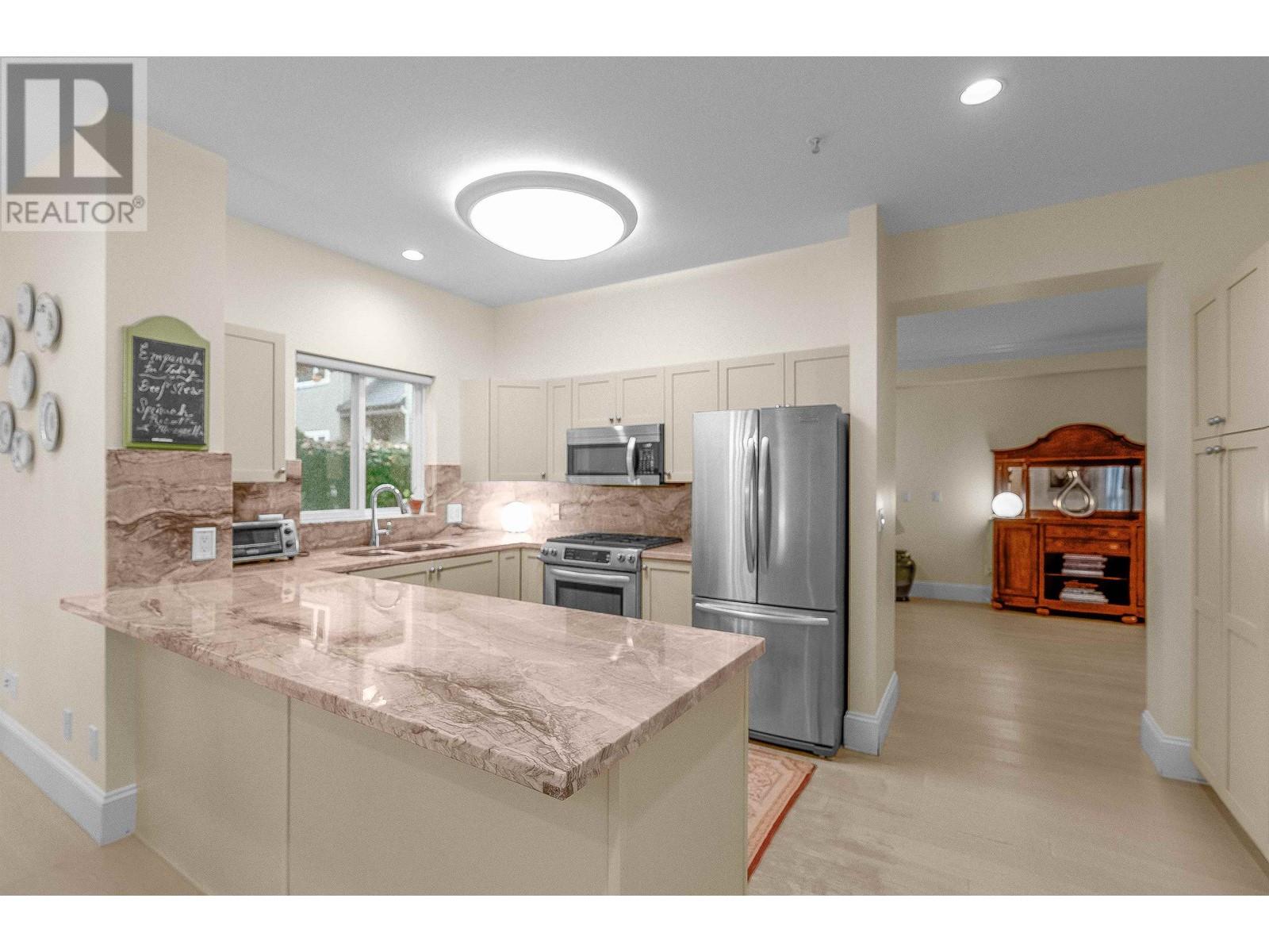 6 251 E 11th Street, North Vancouver, British Columbia  V7L 2G8 - Photo 15 - R2828019