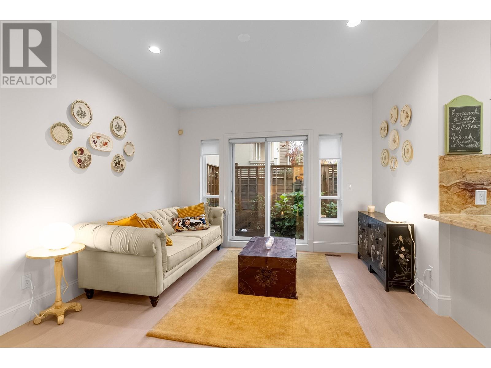 6 251 E 11th Street, North Vancouver, British Columbia  V7L 2G8 - Photo 10 - R2828019