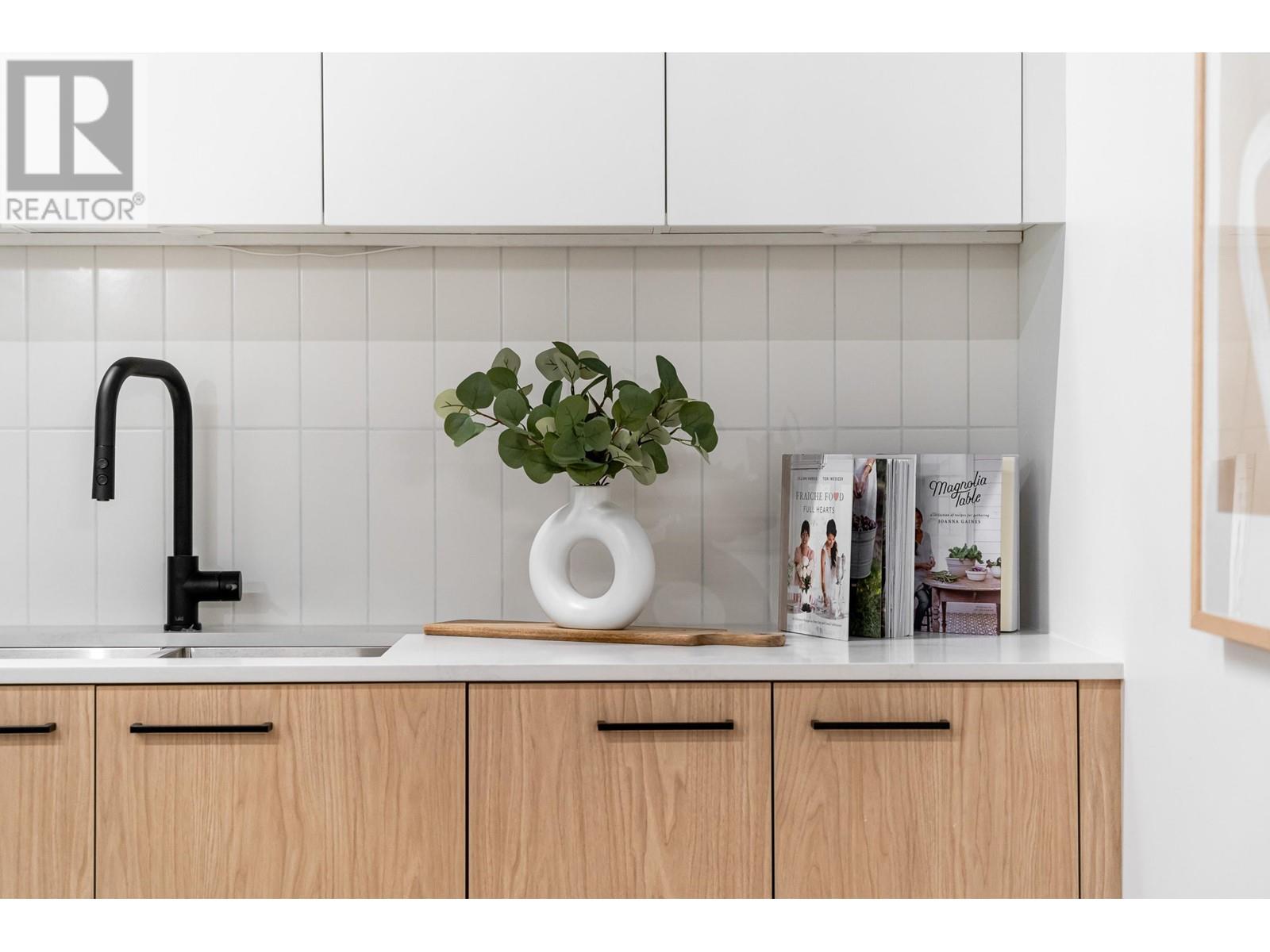 605 12018 Dunbar Street, Maple Ridge, British Columbia  V0V 0V0 - Photo 12 - R2830119