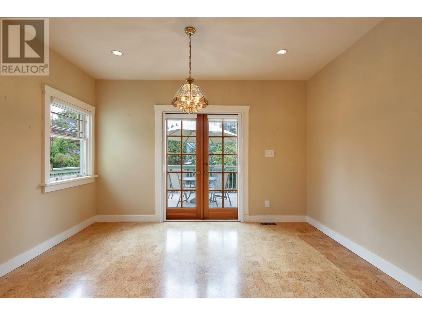 2696 W 42nd Avenue, Vancouver, British Columbia  V6N 3G5 - Photo 4 - R2829666