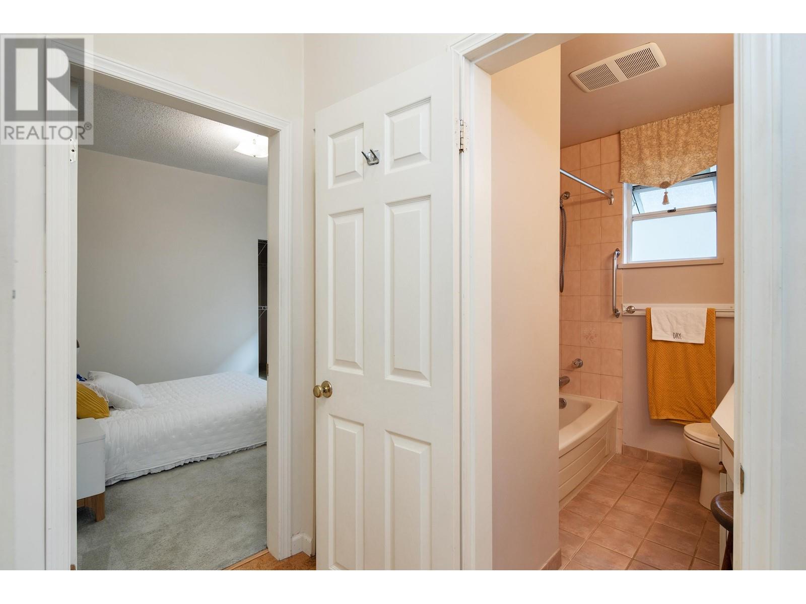 2696 W 42nd Avenue, Vancouver, British Columbia  V6N 3G5 - Photo 15 - R2829666