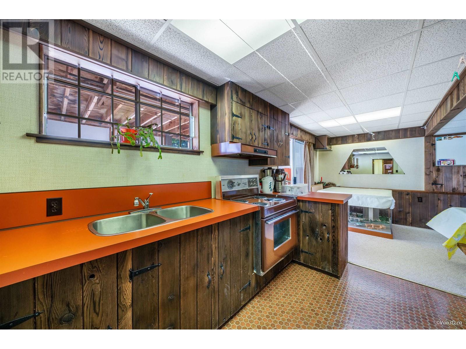 606 Draycott Street, Coquitlam, British Columbia  V3J 6M6 - Photo 29 - R2828574