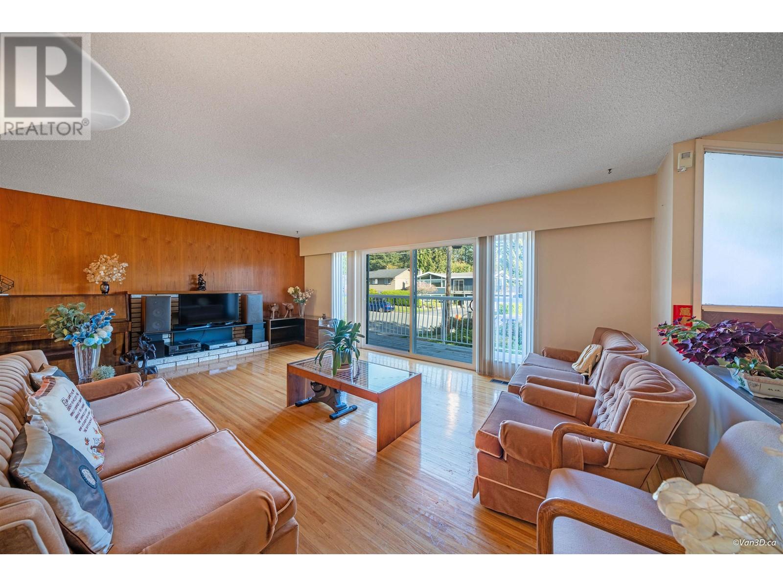 606 Draycott Street, Coquitlam, British Columbia  V3J 6M6 - Photo 15 - R2828574