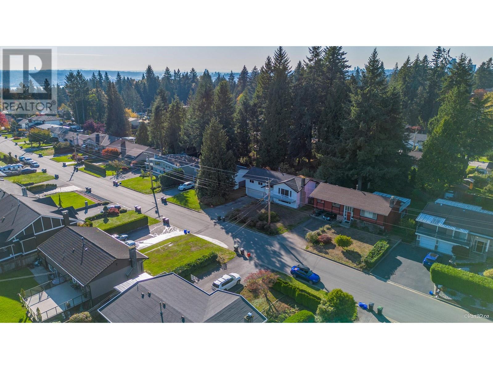 606 Draycott Street, Coquitlam, British Columbia  V3J 6M6 - Photo 3 - R2828574