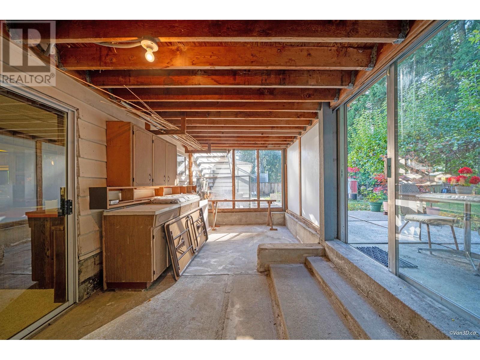 606 Draycott Street, Coquitlam, British Columbia  V3J 6M6 - Photo 27 - R2828574