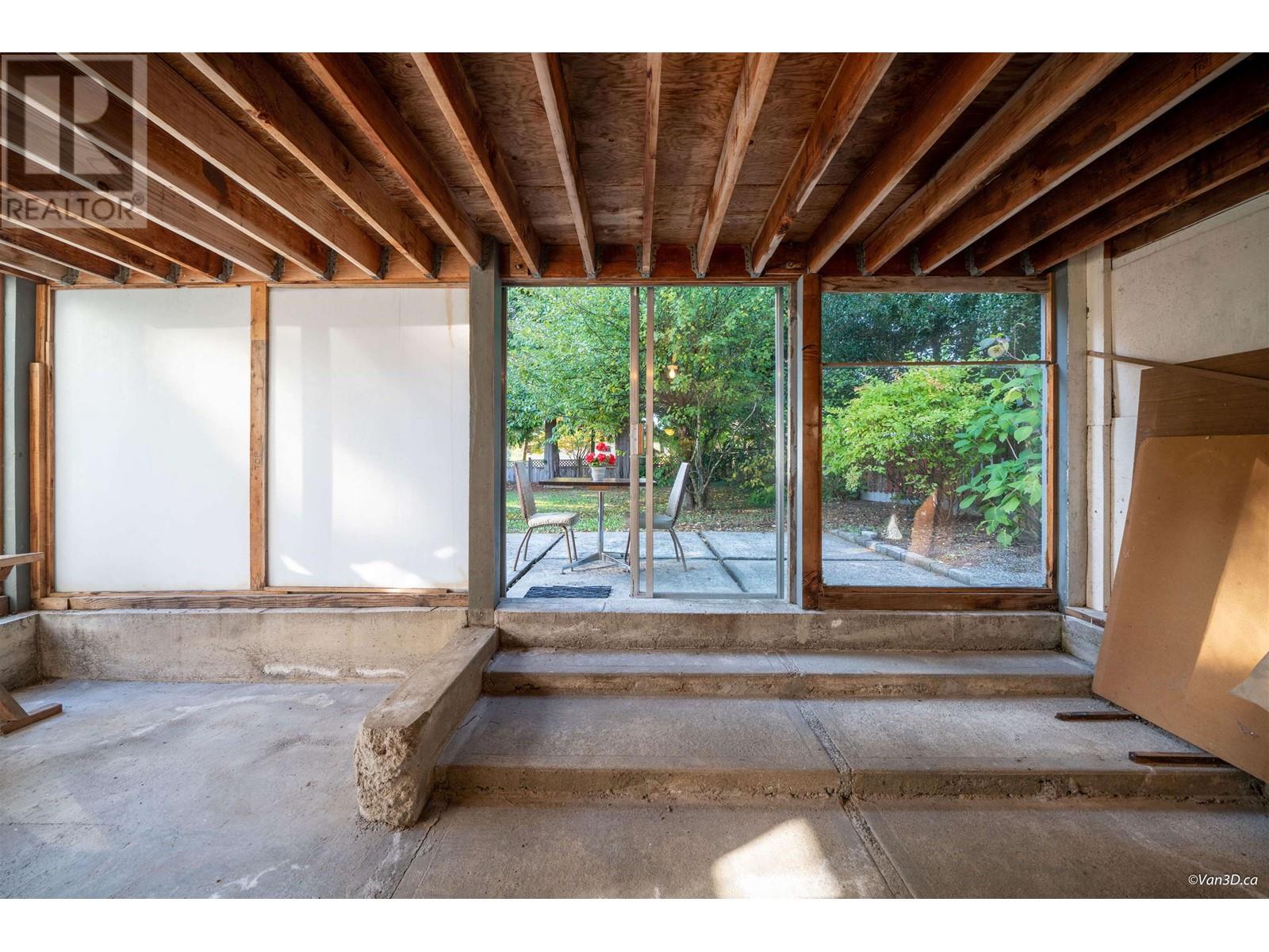 606 Draycott Street, Coquitlam, British Columbia  V3J 6M6 - Photo 28 - R2828574