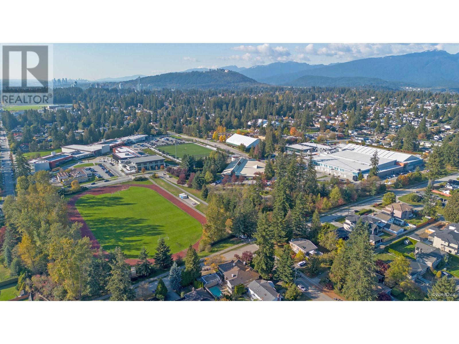 606 Draycott Street, Coquitlam, British Columbia  V3J 6M6 - Photo 10 - R2828574