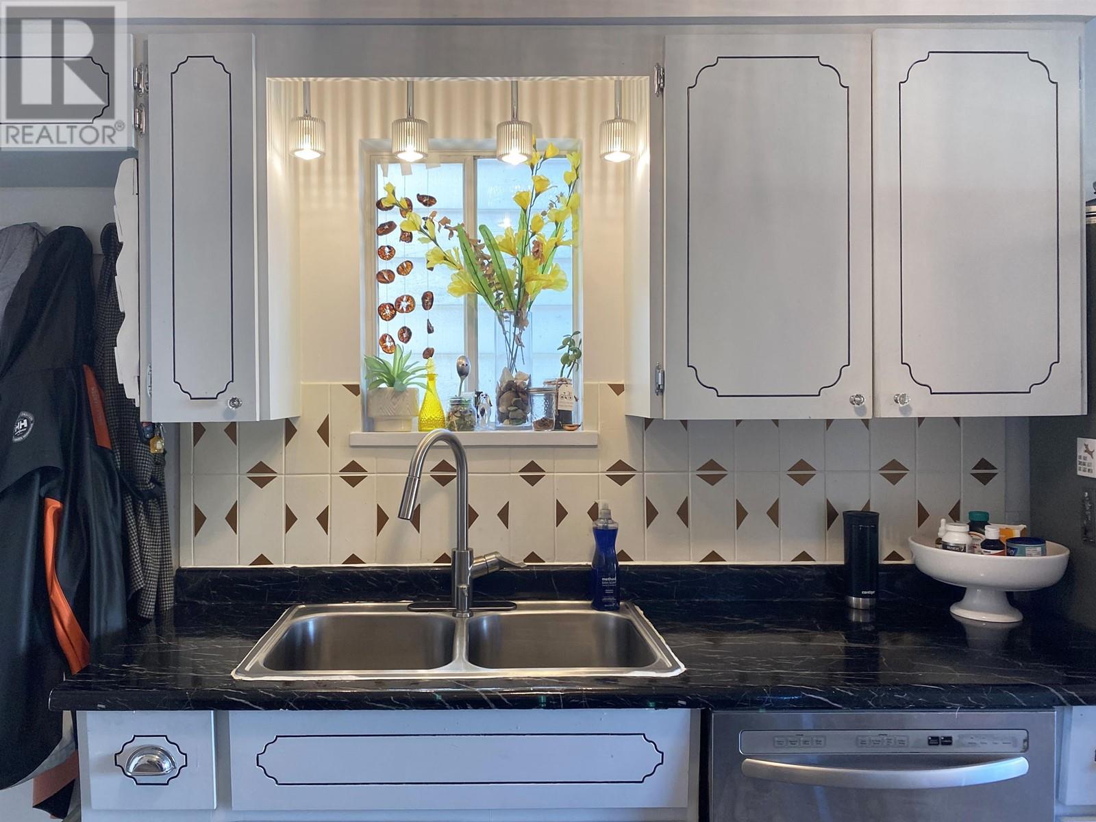 2017 Turner Street, Vancouver, British Columbia  V5L 2A2 - Photo 12 - R2828957