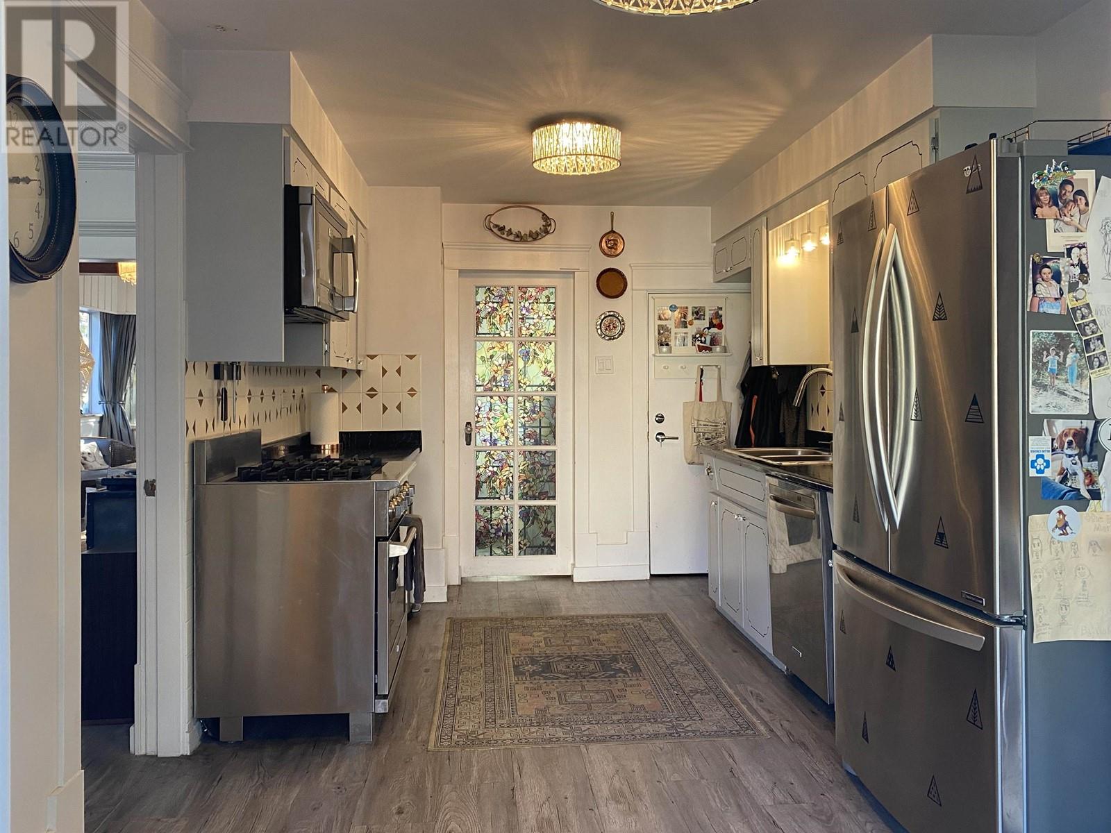 2017 Turner Street, Vancouver, British Columbia  V5L 2A2 - Photo 13 - R2828957