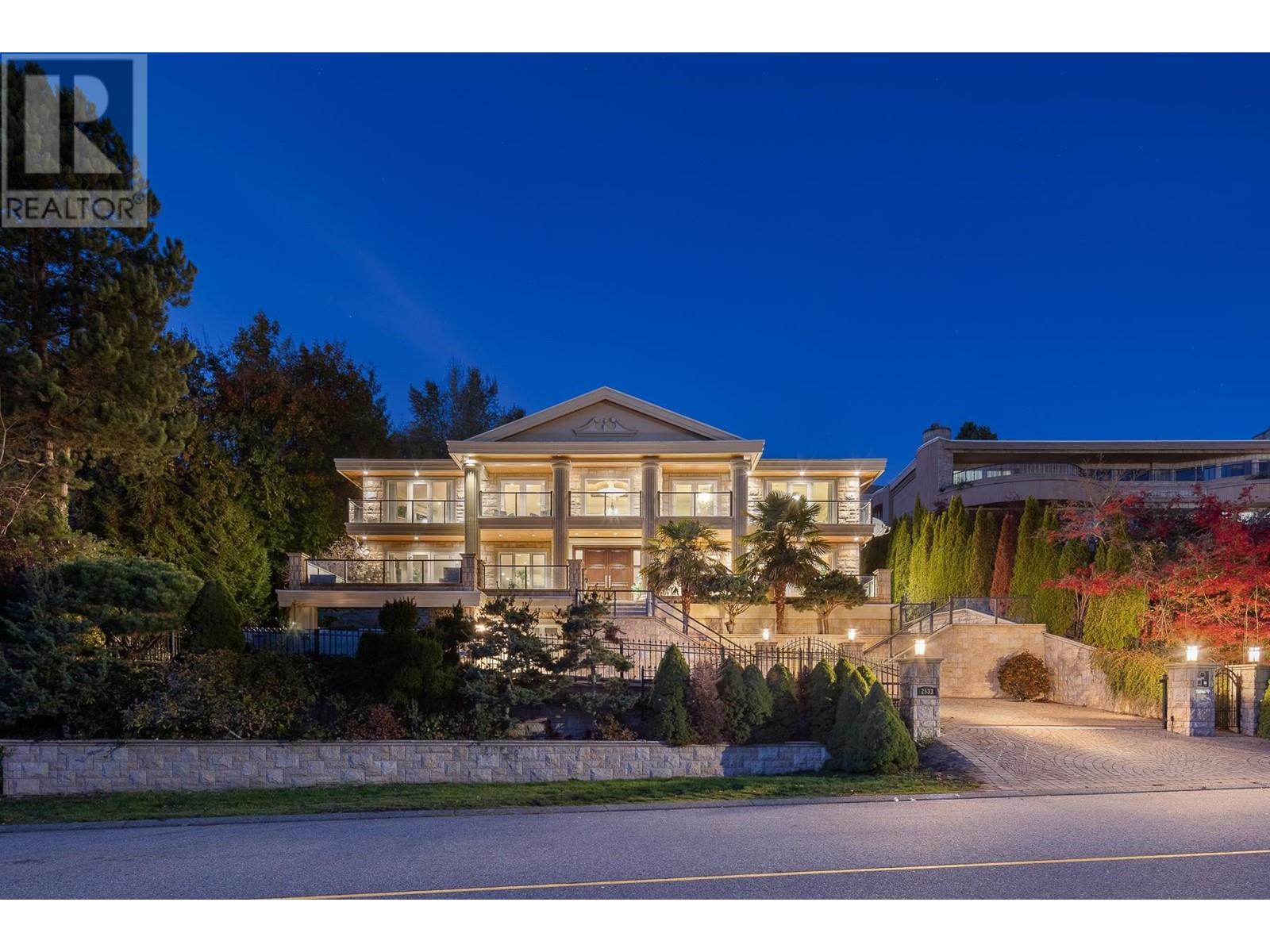 2533 WESTHILL DRIVE, west vancouver, British Columbia
