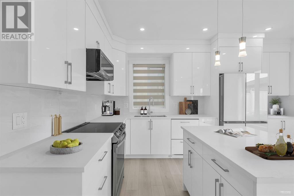 2946 E 3rd Avenue, Vancouver, British Columbia  V5M 1H8 - Photo 4 - R2826139