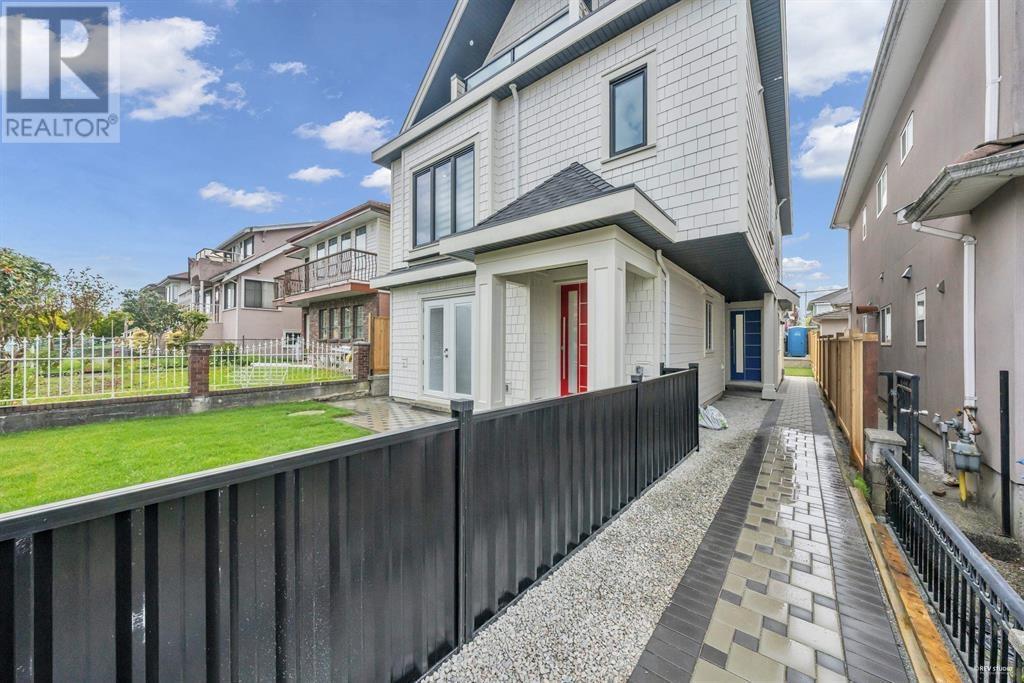 2946 E 3rd Avenue, Vancouver, British Columbia  V5M 1H8 - Photo 36 - R2826139