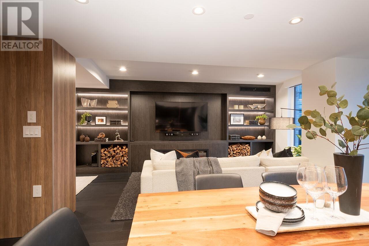 1808 1111 Richards Street, Vancouver, British Columbia  V6B 0S3 - Photo 2 - R2830092