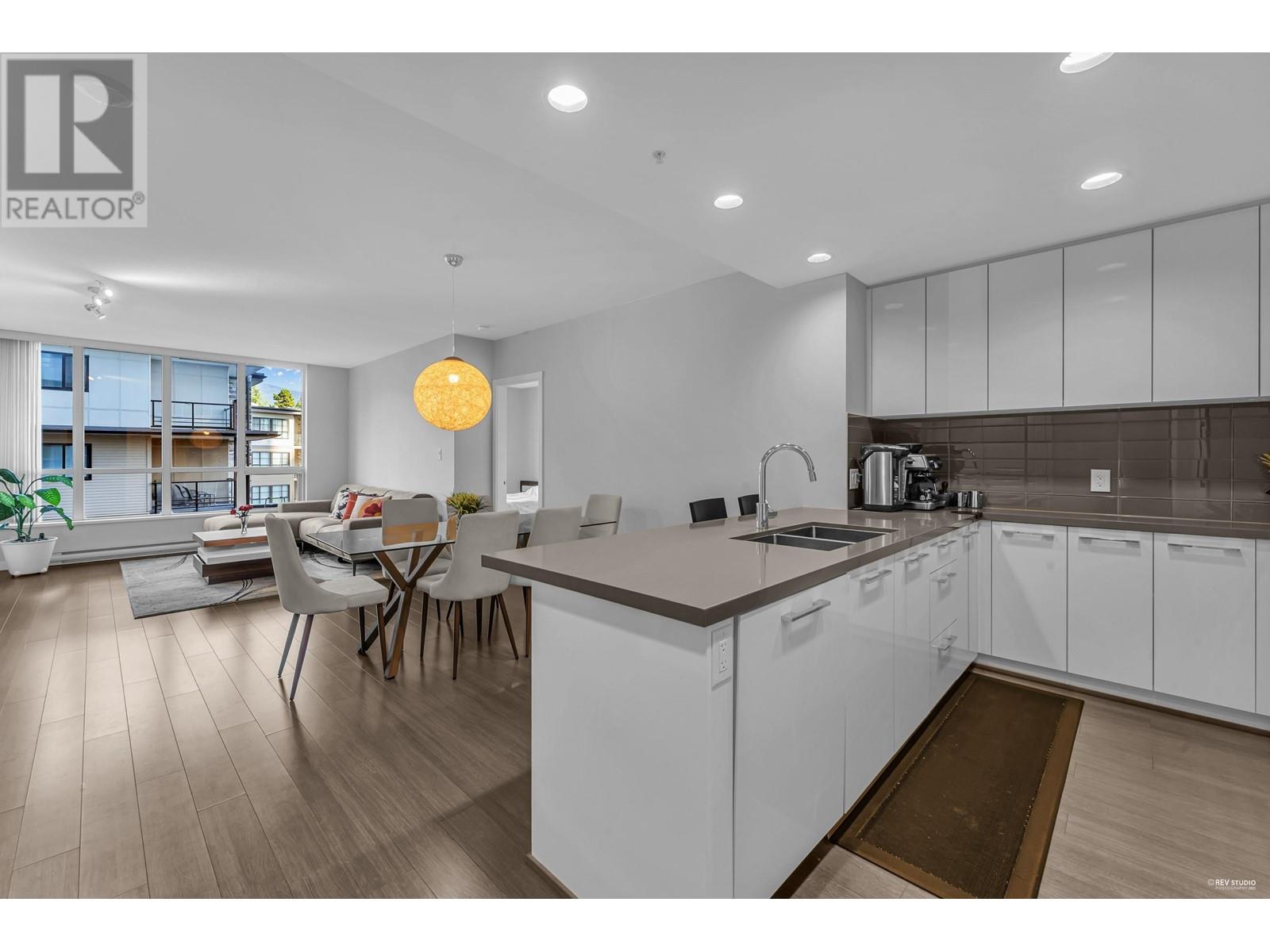 509 3093 Windsor Gate, Coquitlam, British Columbia  V3B 0N2 - Photo 9 - R2830099