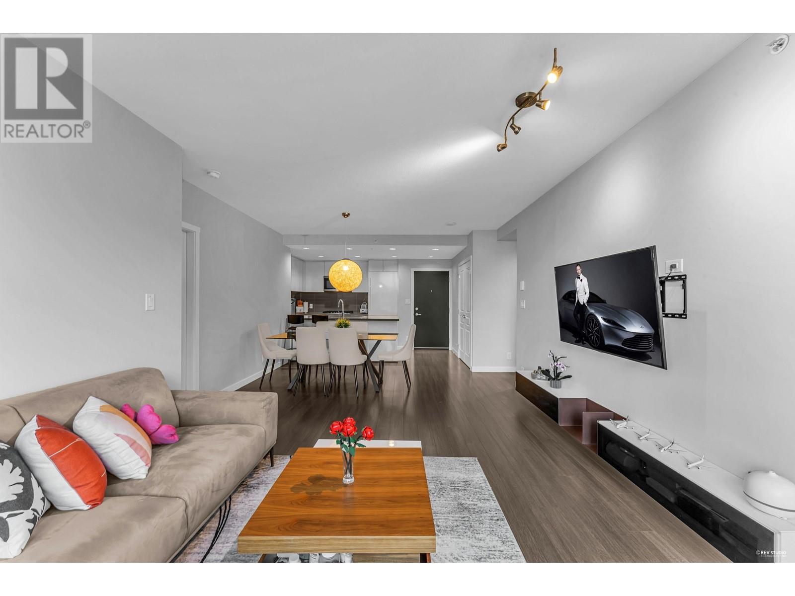 509 3093 Windsor Gate, Coquitlam, British Columbia  V3B 0N2 - Photo 3 - R2830099